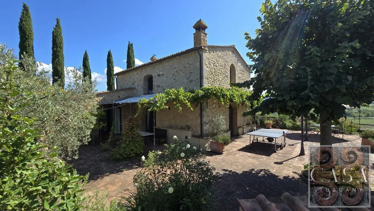 Tuscan Farmhouse with Pool and Garden Near Volterra - Image 1