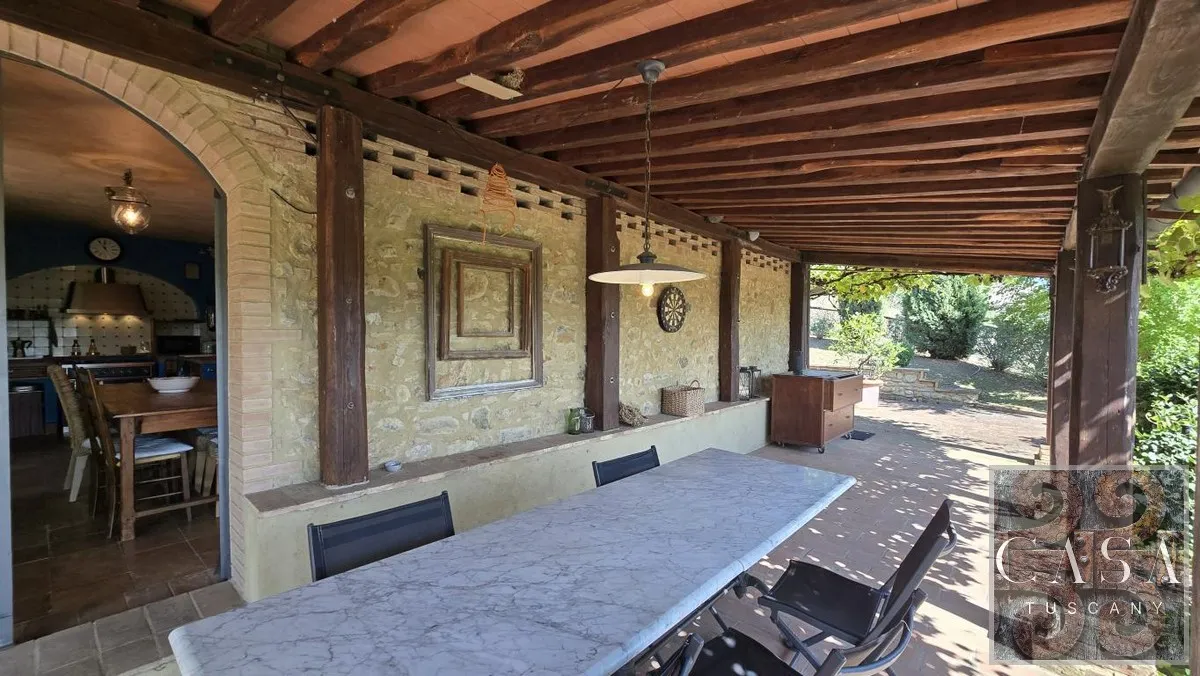 Tuscan Farmhouse with Pool and Garden Near Volterra - View image 19 of 47