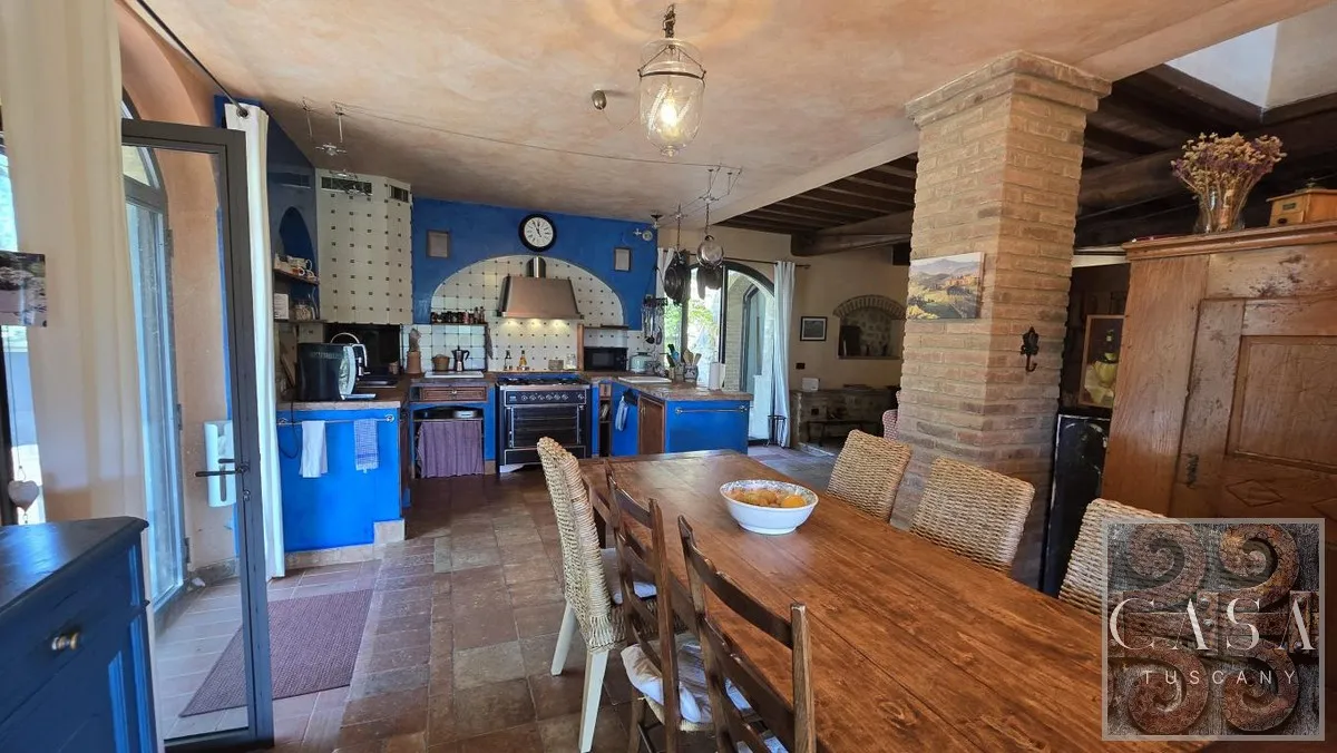 Tuscan Farmhouse with Pool and Garden Near Volterra - View image 24 of 47