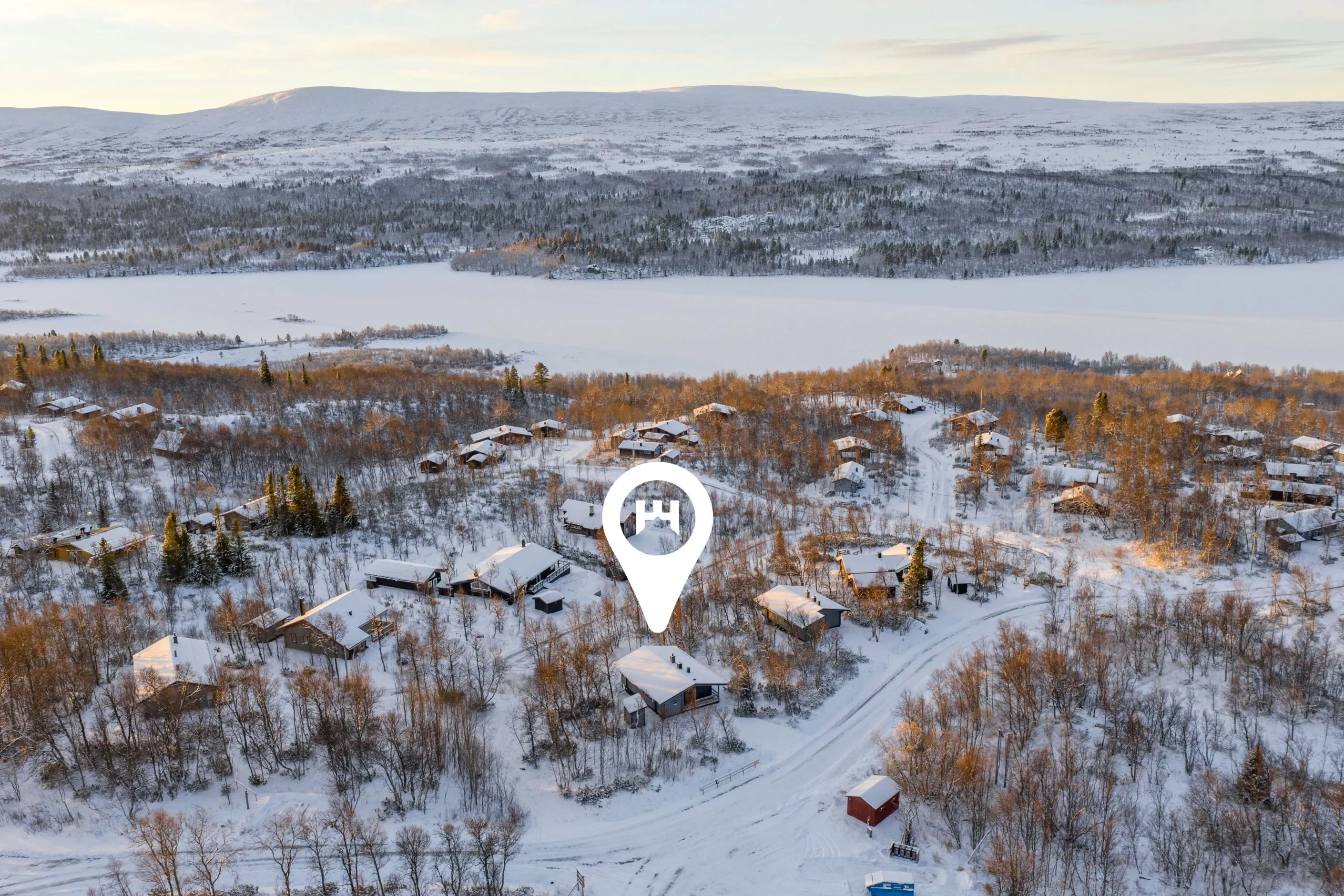 1970s Swedish Cabin with Sauna and Expansive Mountain Views - Image 2