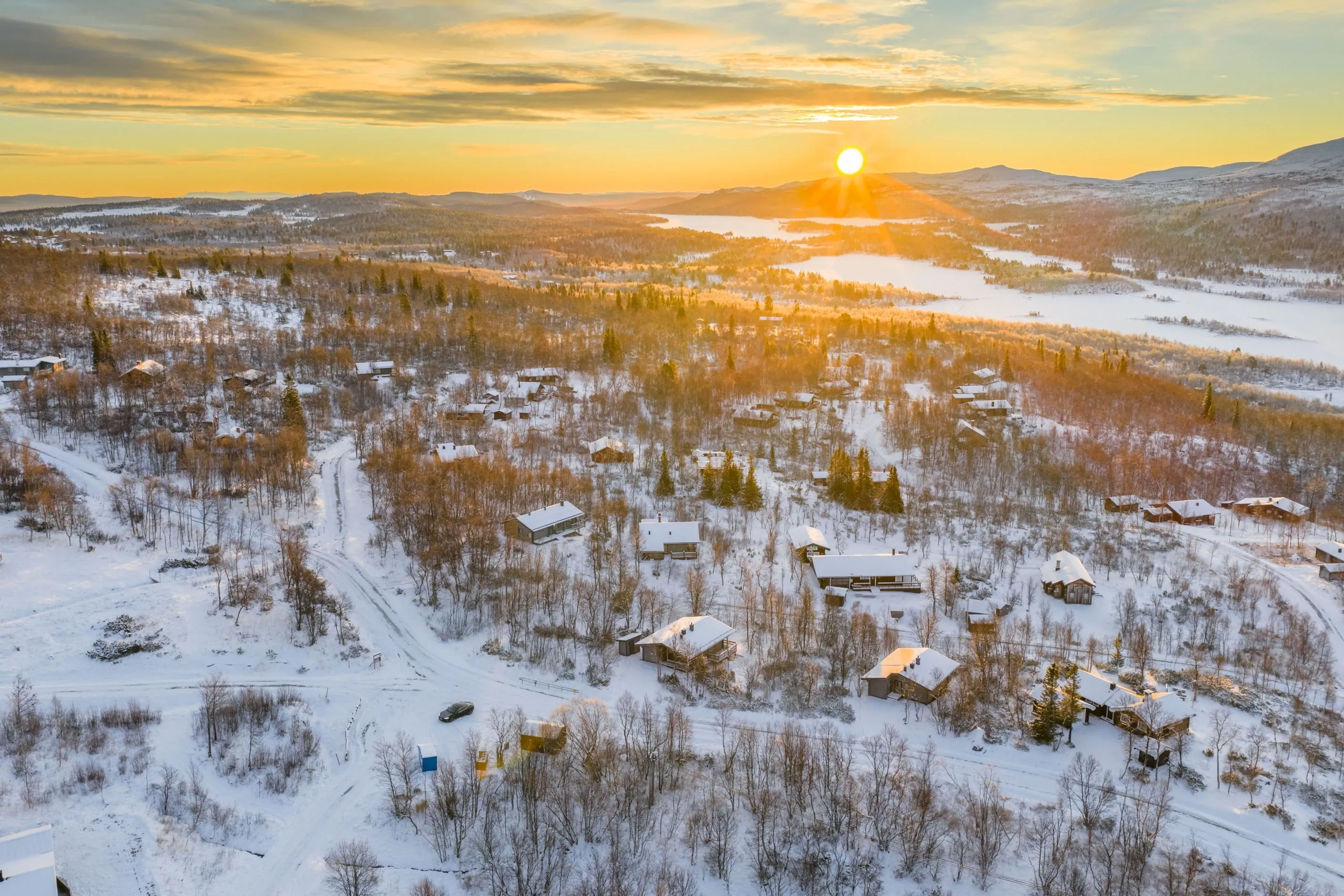 1970s Swedish Cabin with Sauna and Expansive Mountain Views - View image 20 of 31