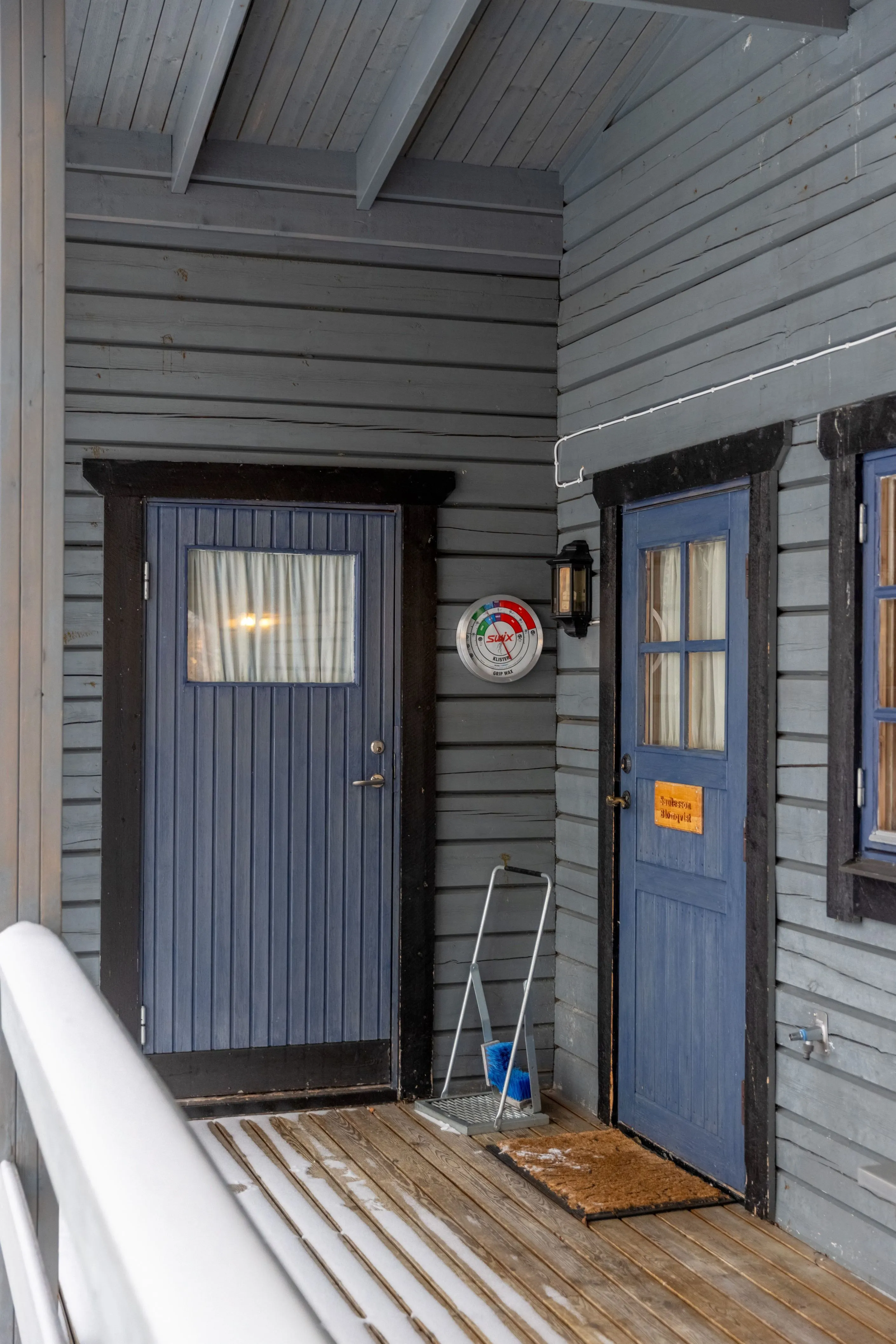 1970s Swedish Cabin with Sauna and Expansive Mountain Views - View image 25 of 31