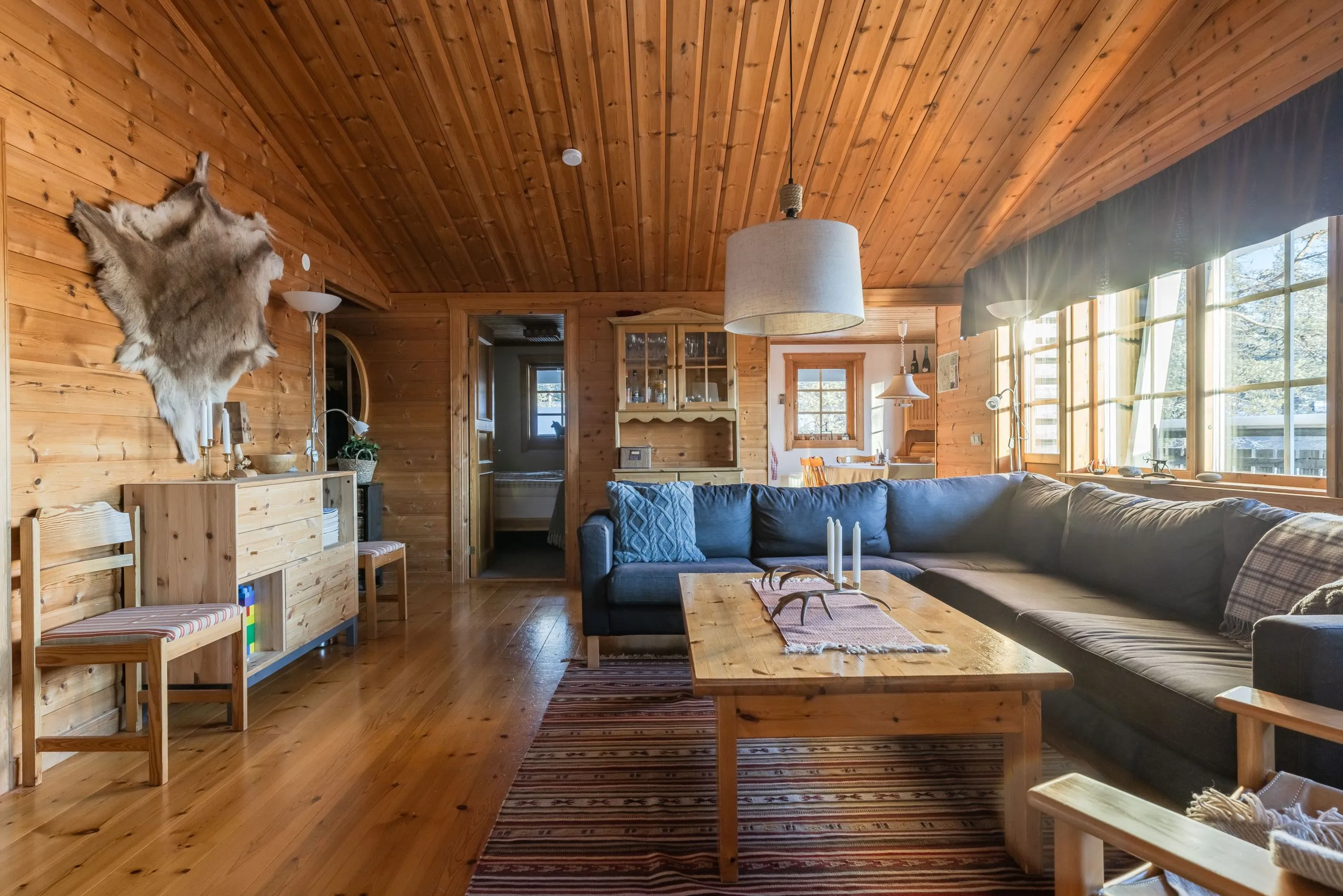 5-Bedroom Cabin with Terrace in Lofsdalen's Natural Beauty - Image 3