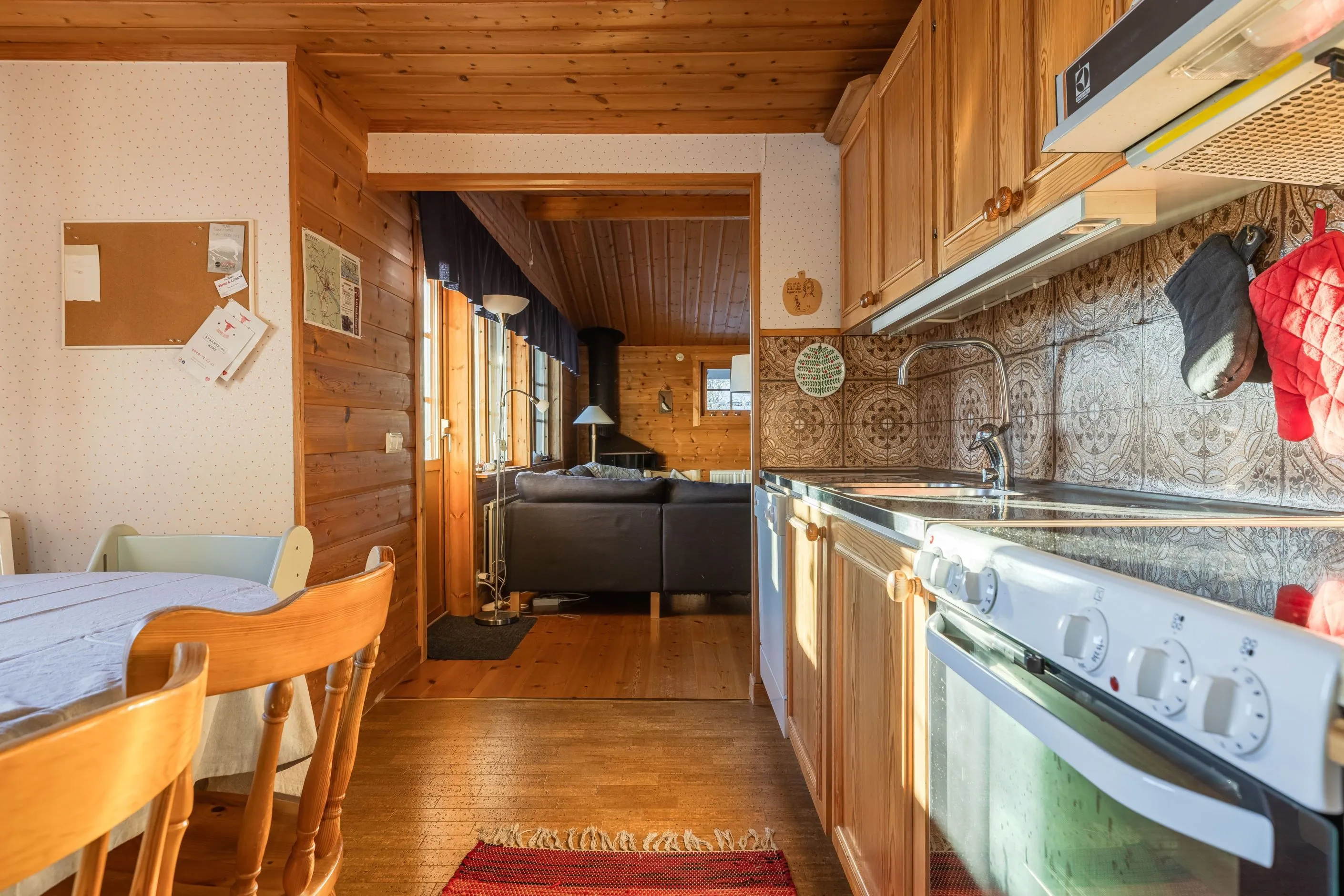 5-Bedroom Cabin with Terrace in Lofsdalen's Natural Beauty - View image 15 of 43
