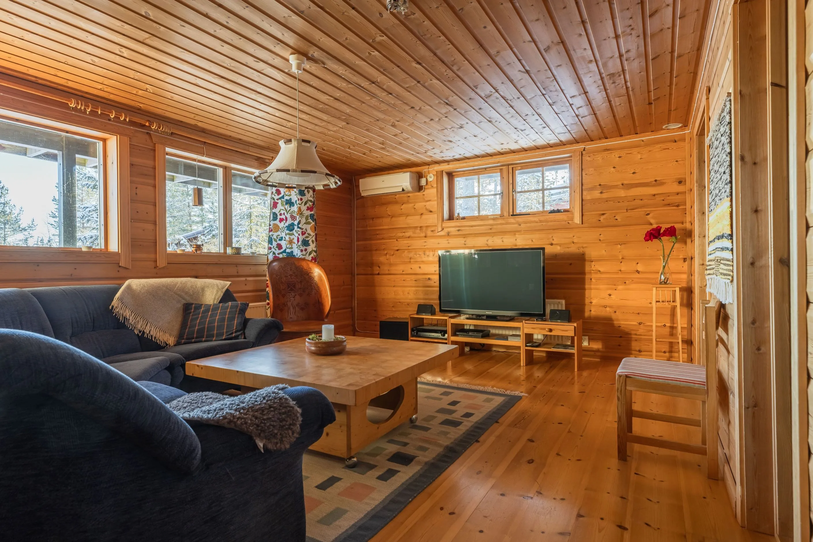 5-Bedroom Cabin with Terrace in Lofsdalen's Natural Beauty - View image 25 of 43
