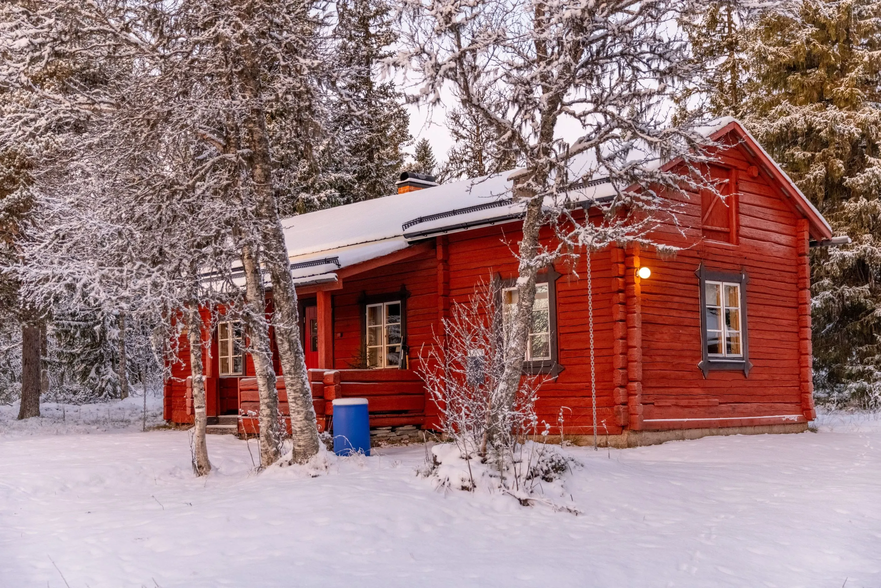 Swedish Country House with Expansive Lot Near Ski Trails - Image 1