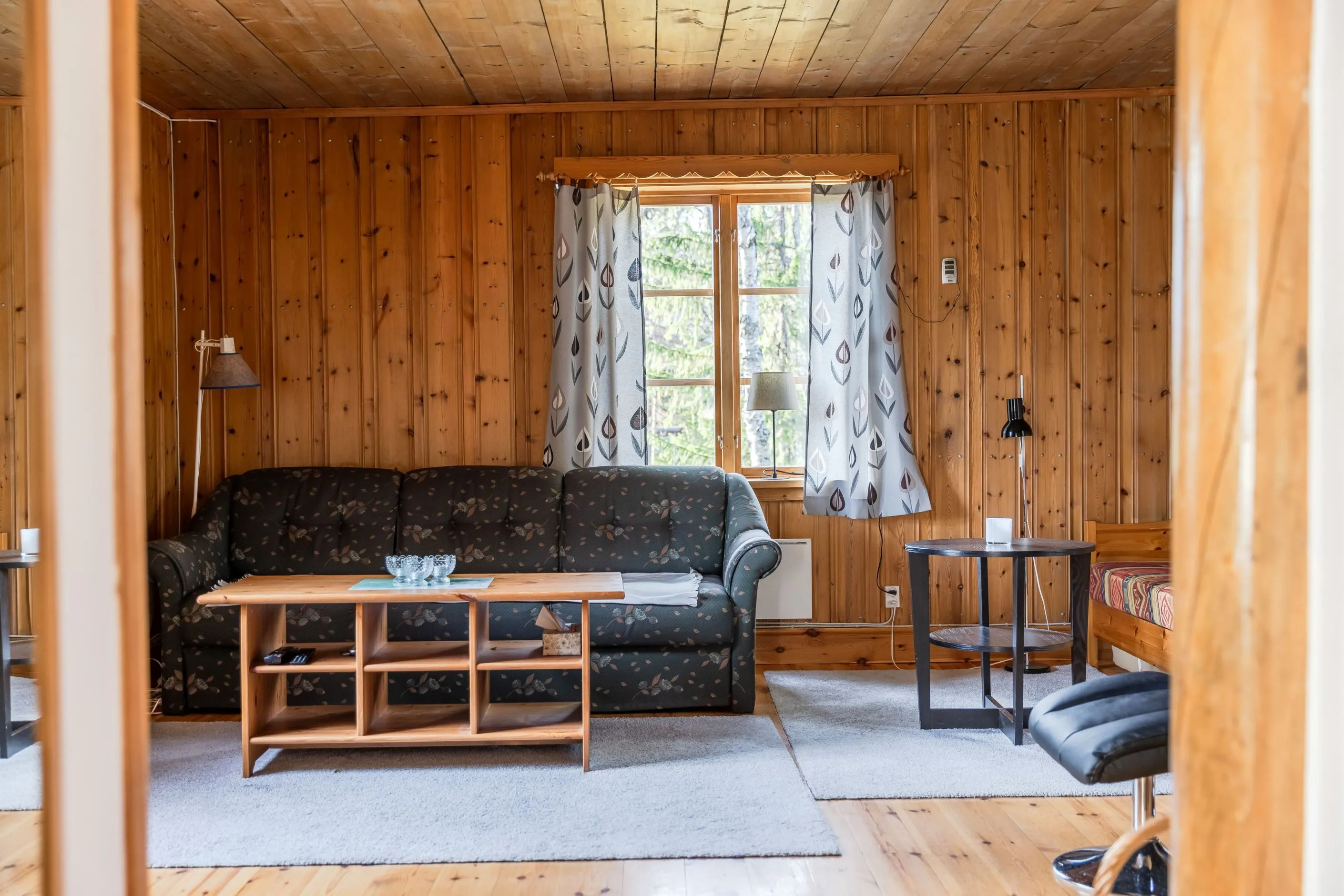 Swedish Country House with Expansive Lot Near Ski Trails - View image 20 of 32