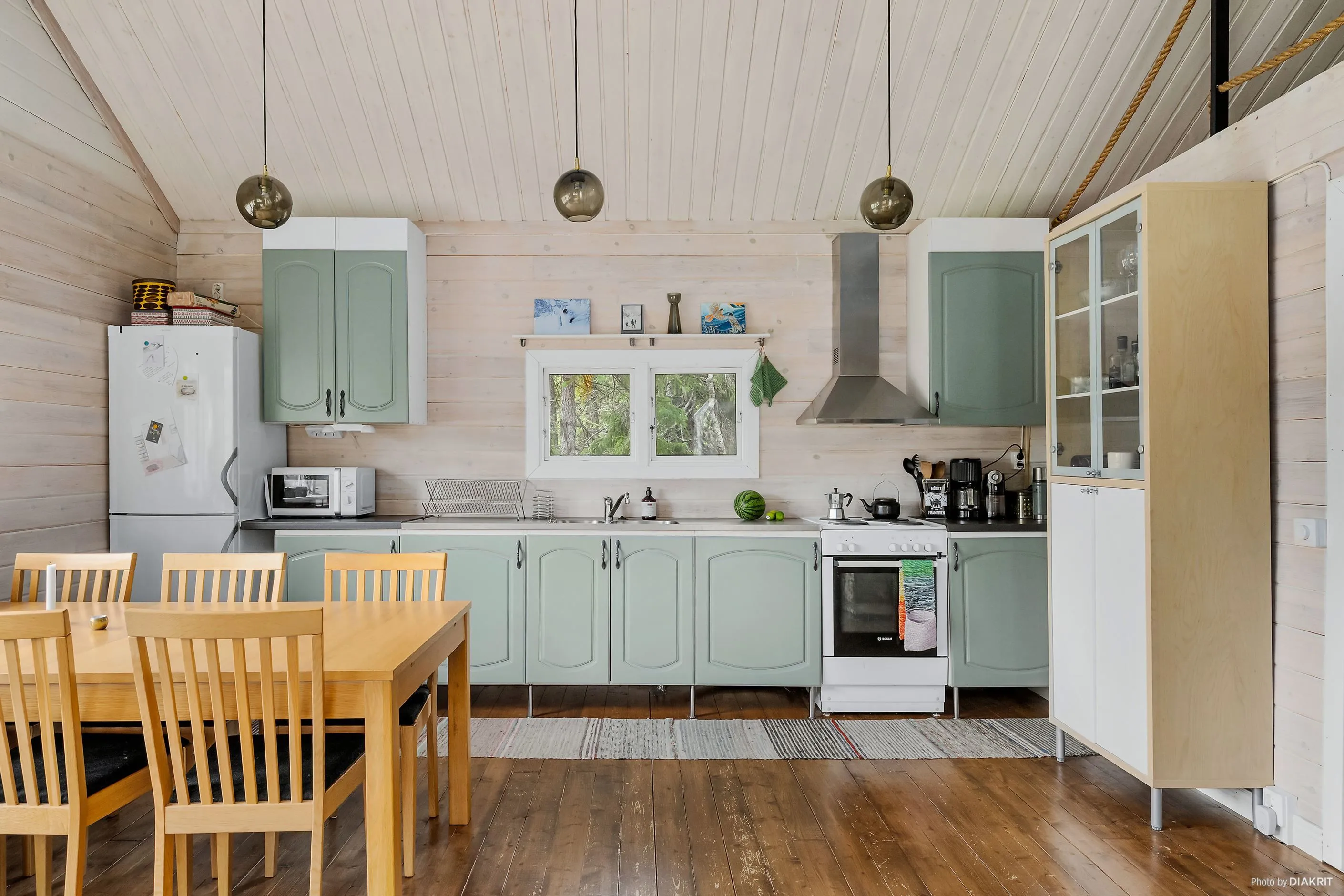 Cosy 2-Bedroom Cabin with Expansive Garden in Scenic Marsliden - Image 4