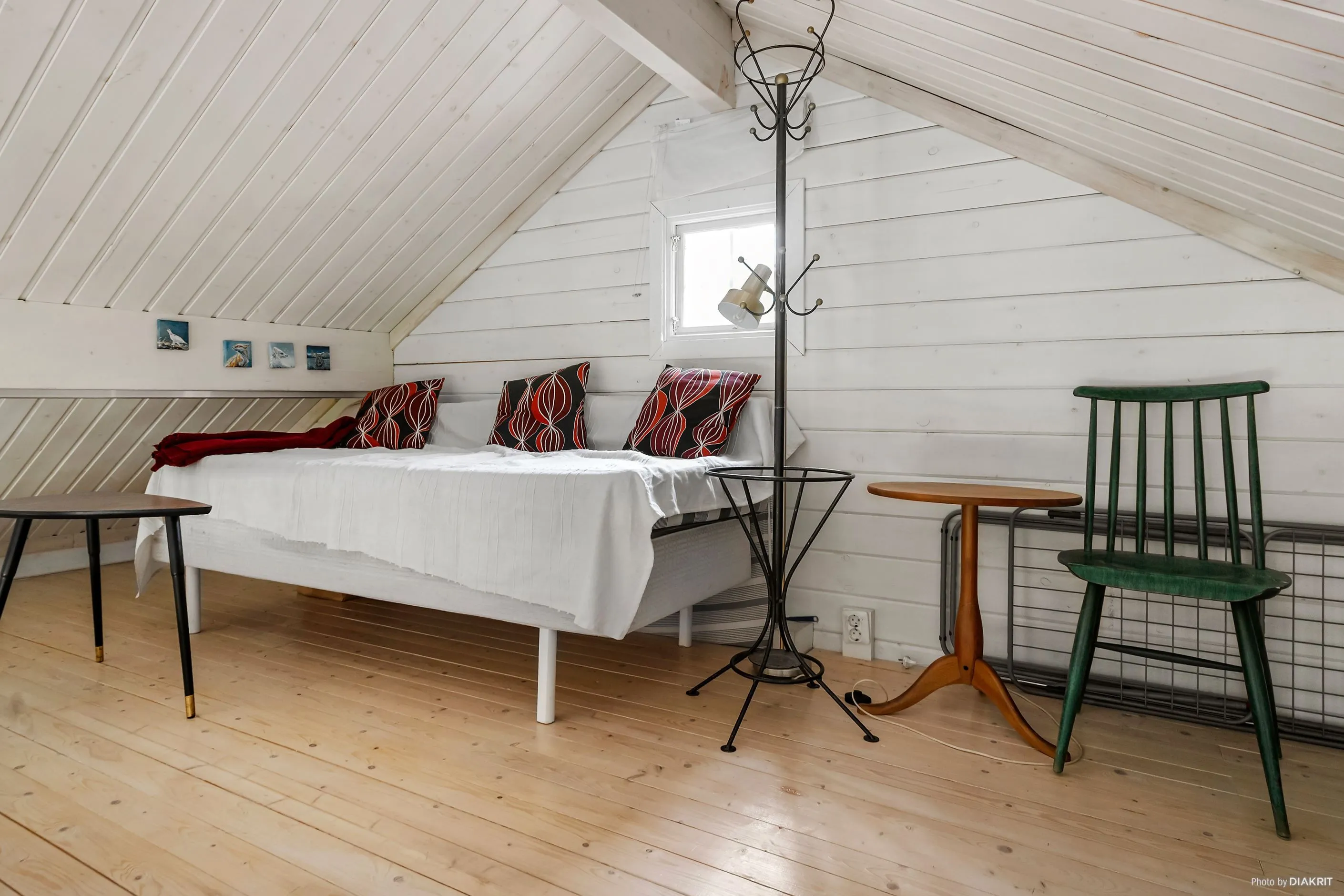 Cosy 2-Bedroom Cabin with Expansive Garden in Scenic Marsliden - View image 11 of 24