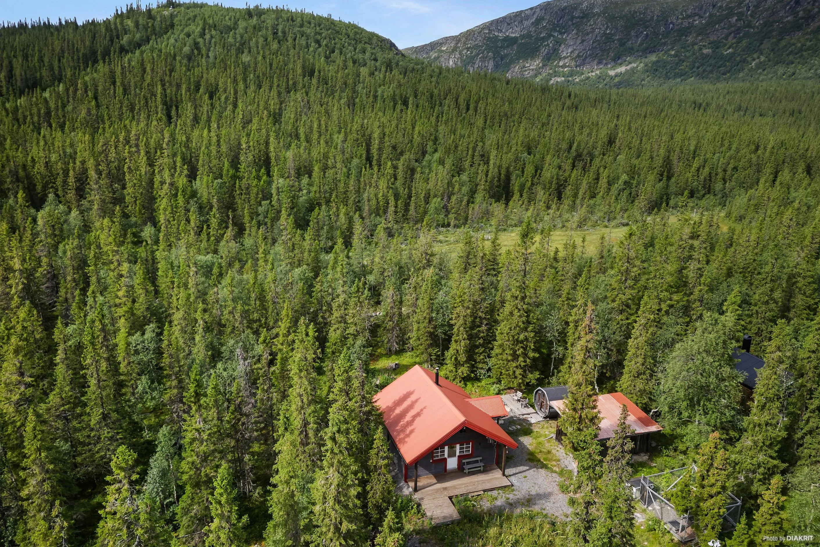 Cosy 2-Bedroom Cabin with Expansive Garden in Scenic Marsliden - View image 21 of 24