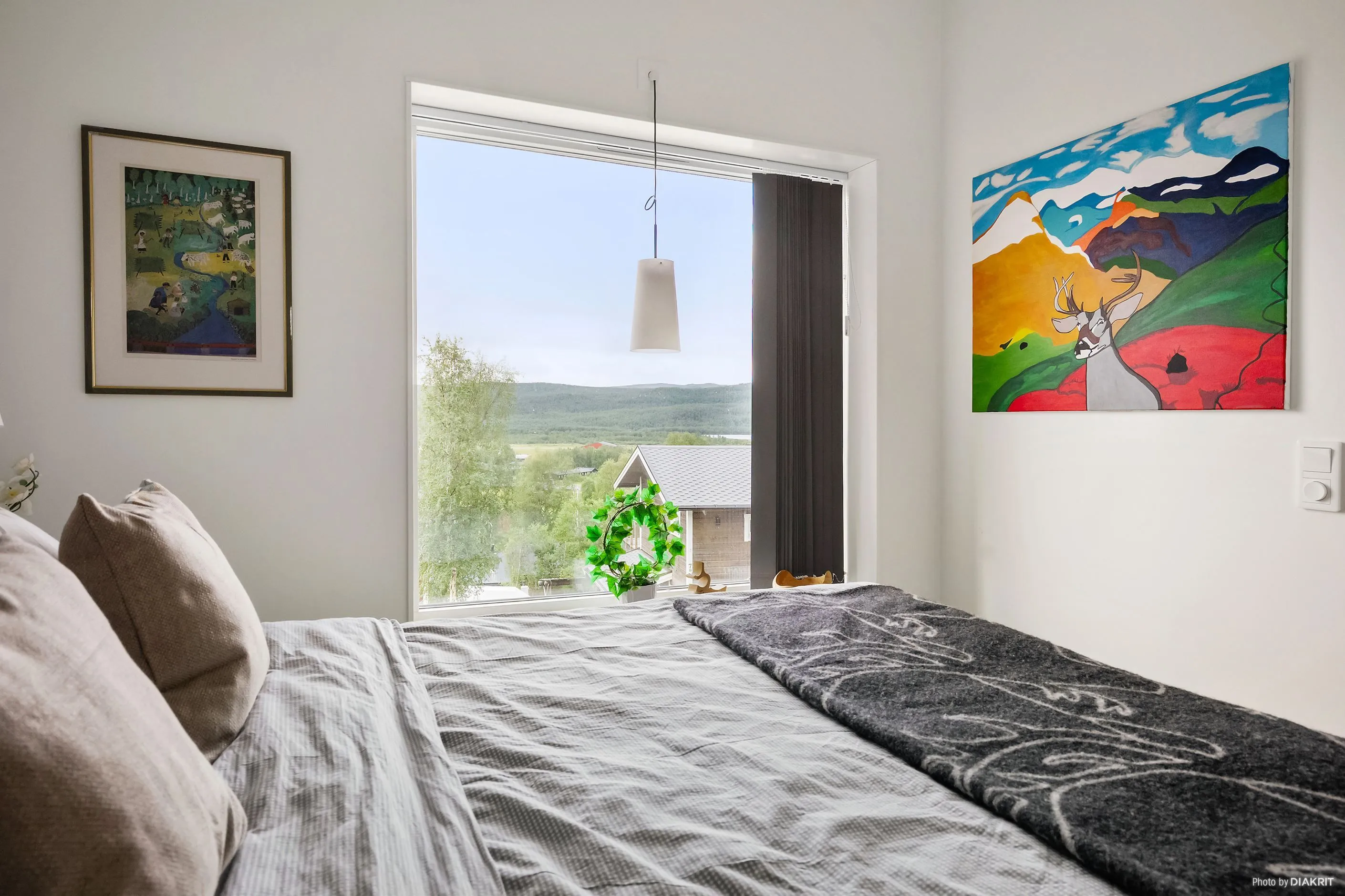 Contemporary 3-Bedroom Country House with Terrace in Hemavan Sweden - View image 18 of 35