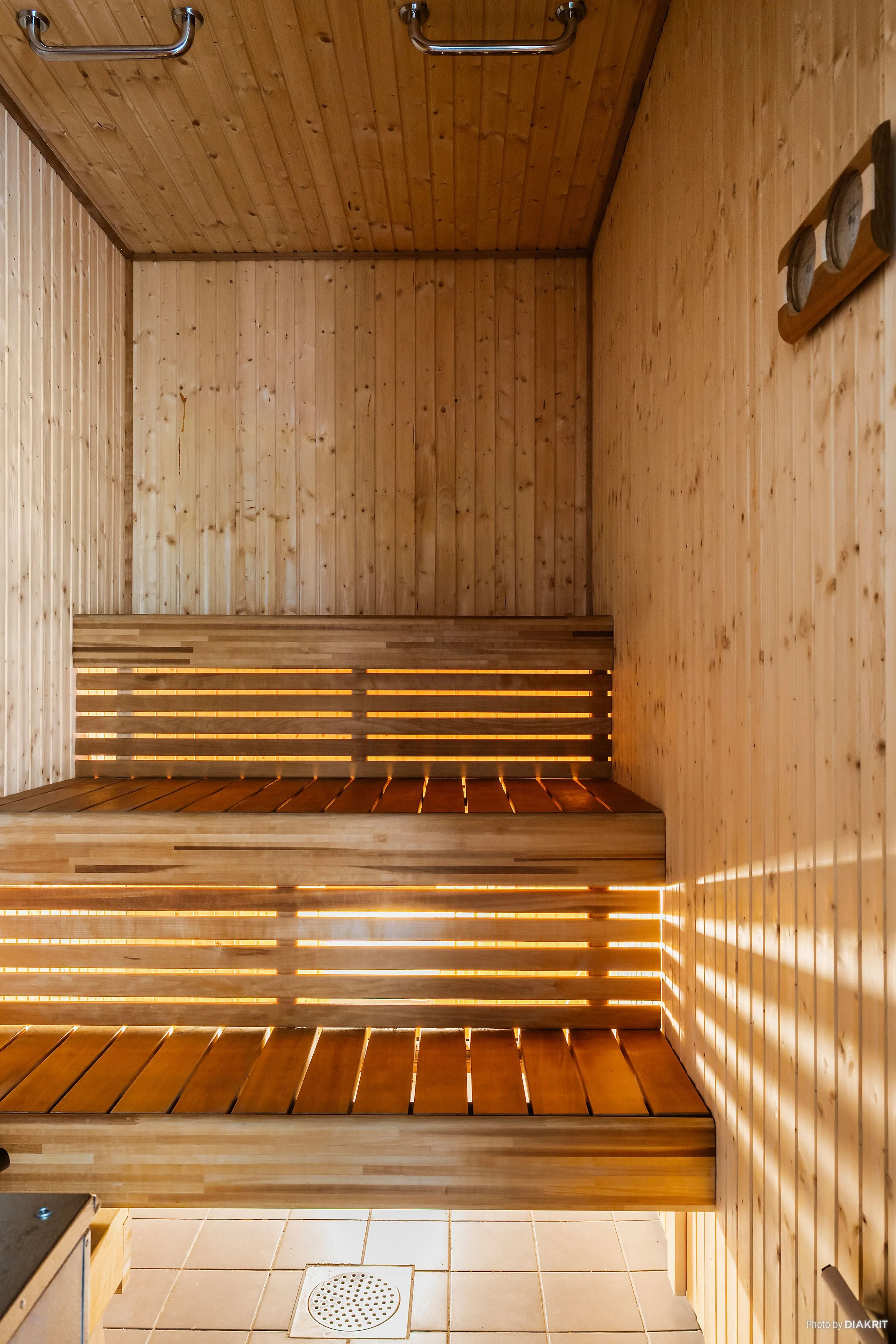 Contemporary 3-Bedroom Country House with Terrace in Hemavan Sweden - View image 26 of 35