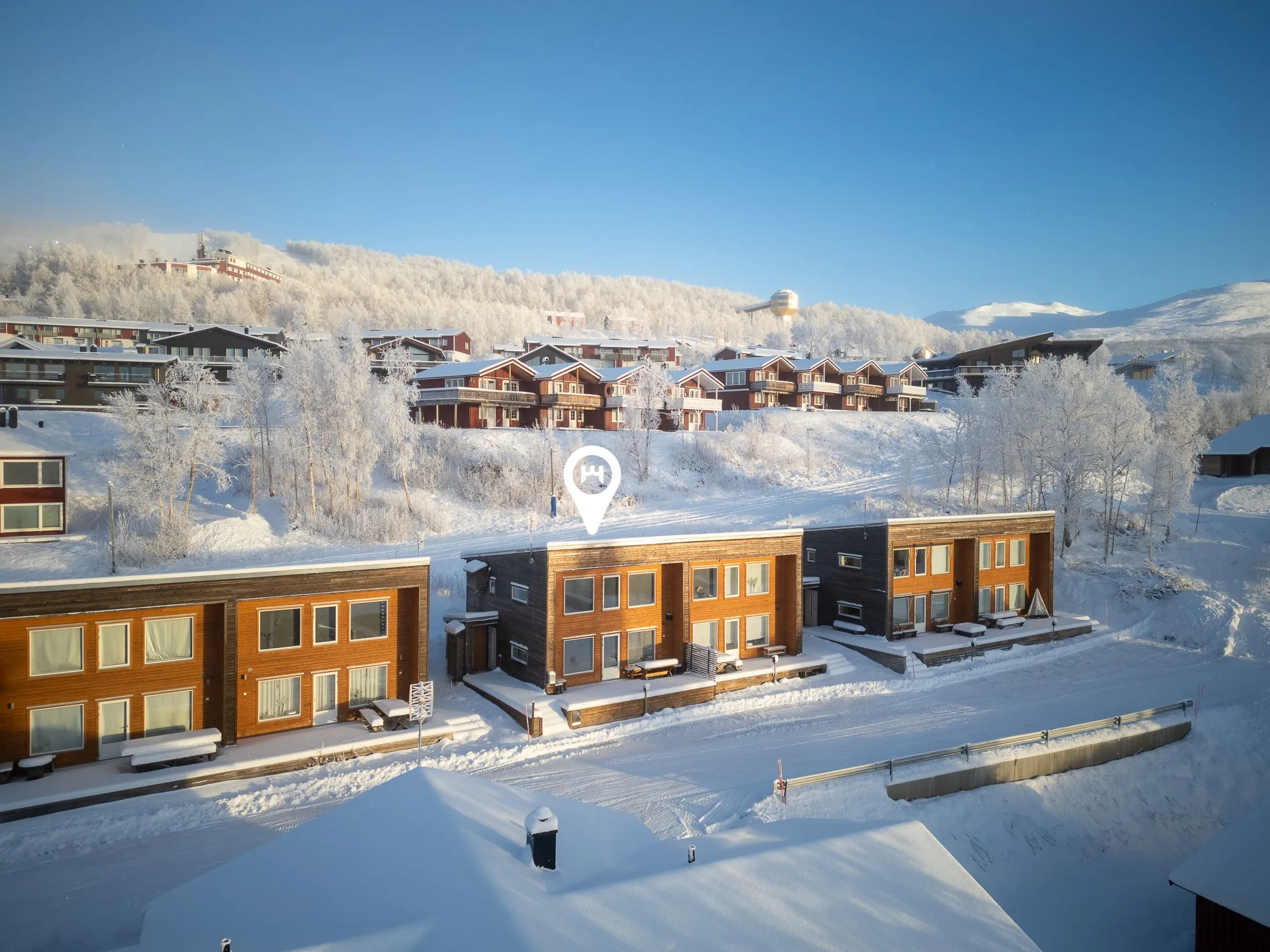 Contemporary 3-Bedroom Country House with Terrace in Hemavan Sweden - View image 31 of 35