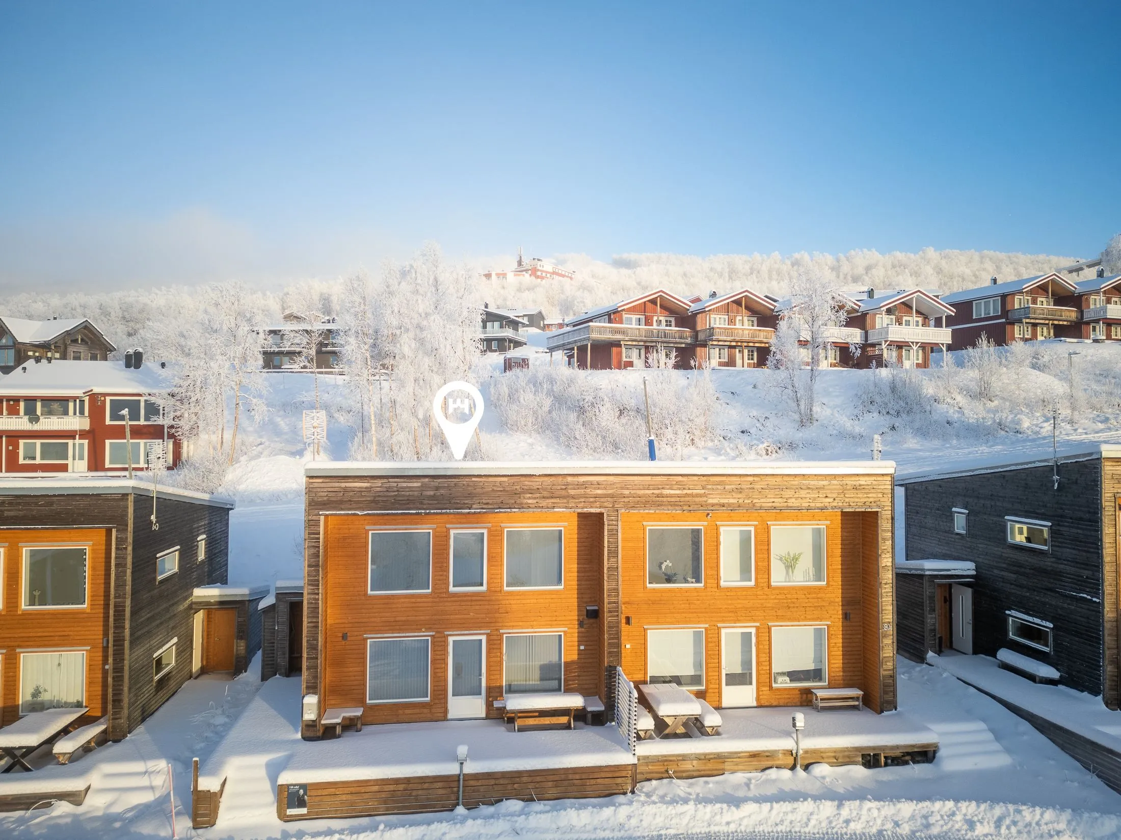 Contemporary 3-Bedroom Country House with Terrace in Hemavan Sweden - View image 32 of 35