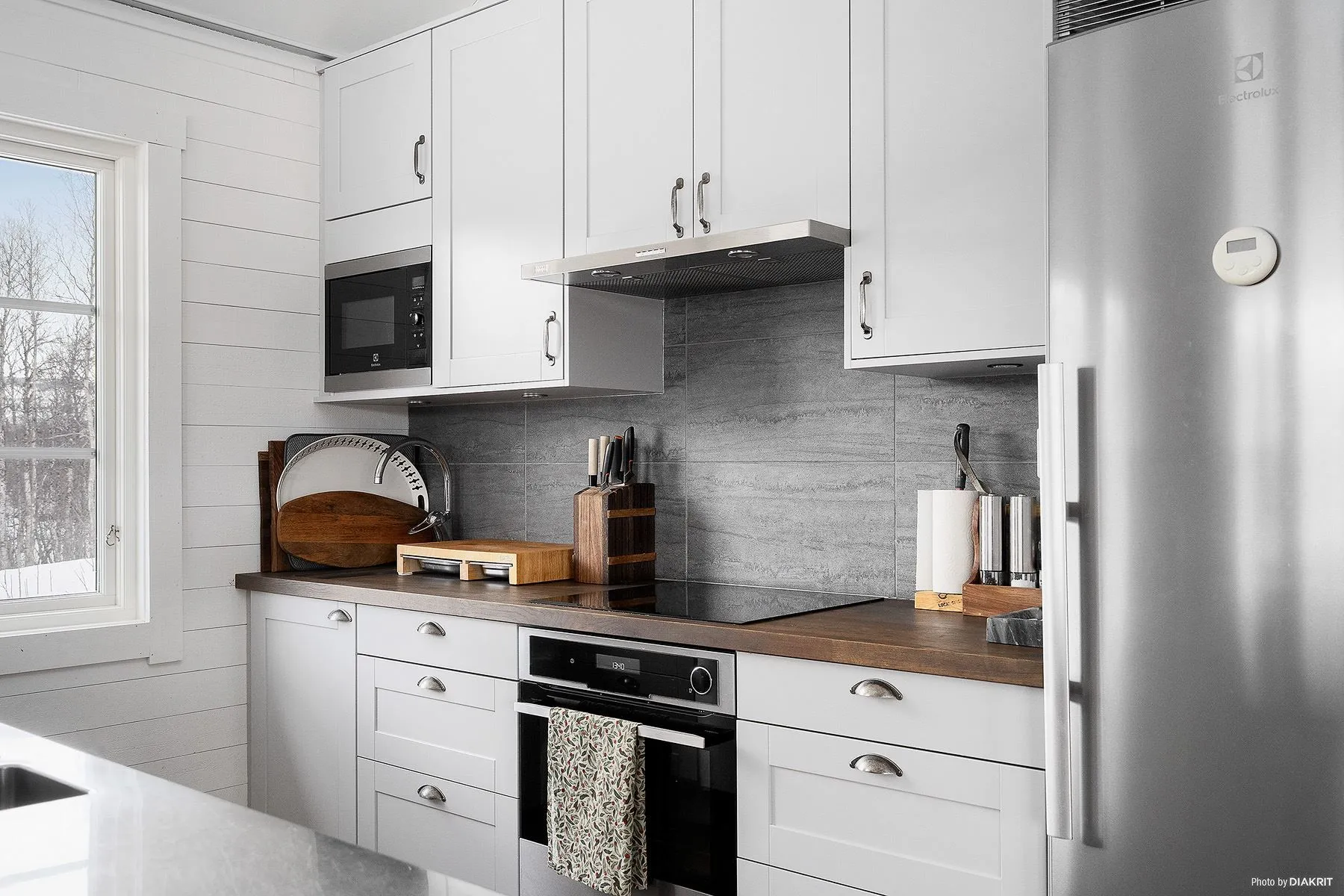 Modern Swedish Country House with Expansive Garden in Hemavan Tärnaby - View image 9 of 28