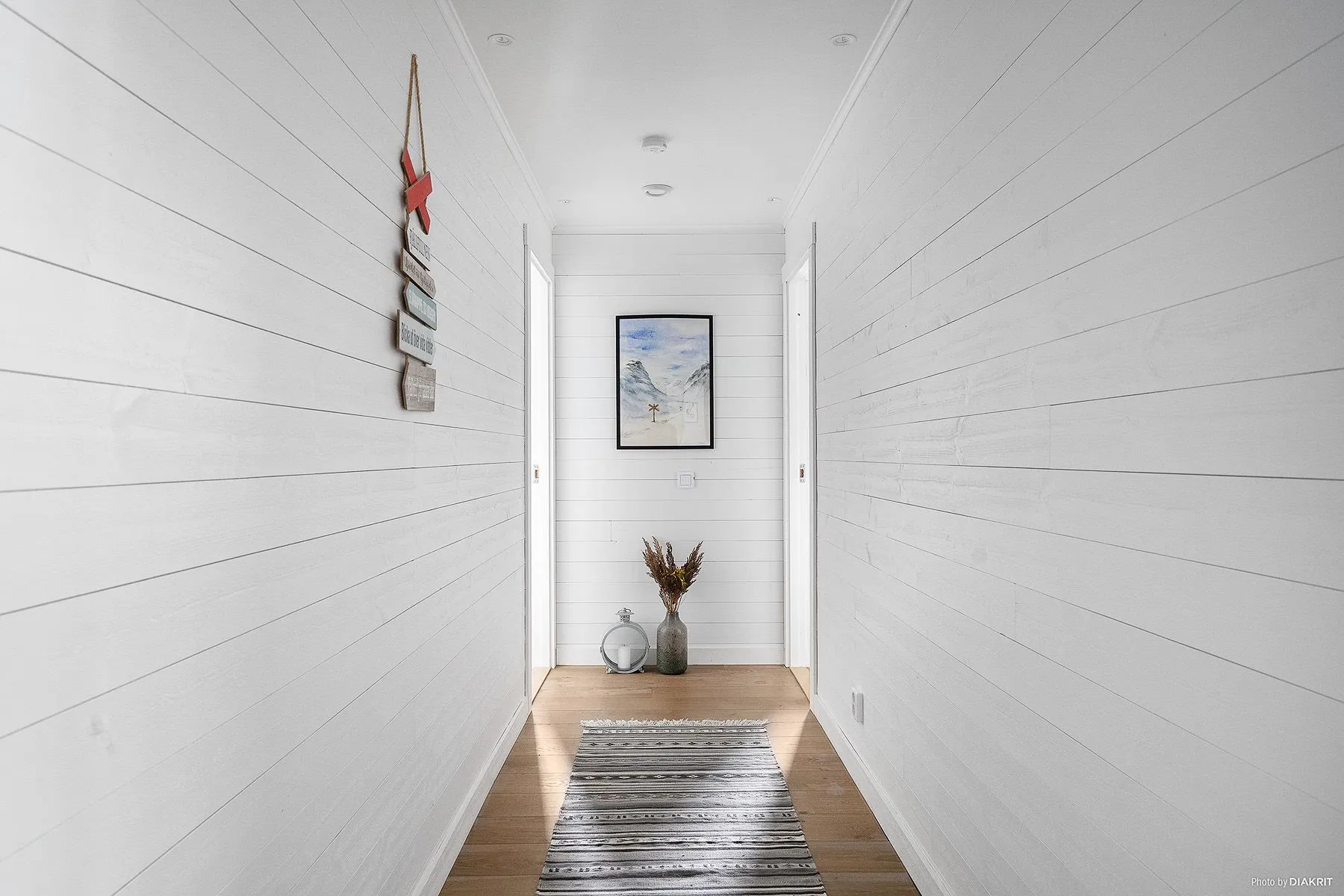 Modern Swedish Country House with Expansive Garden in Hemavan Tärnaby - View image 18 of 28