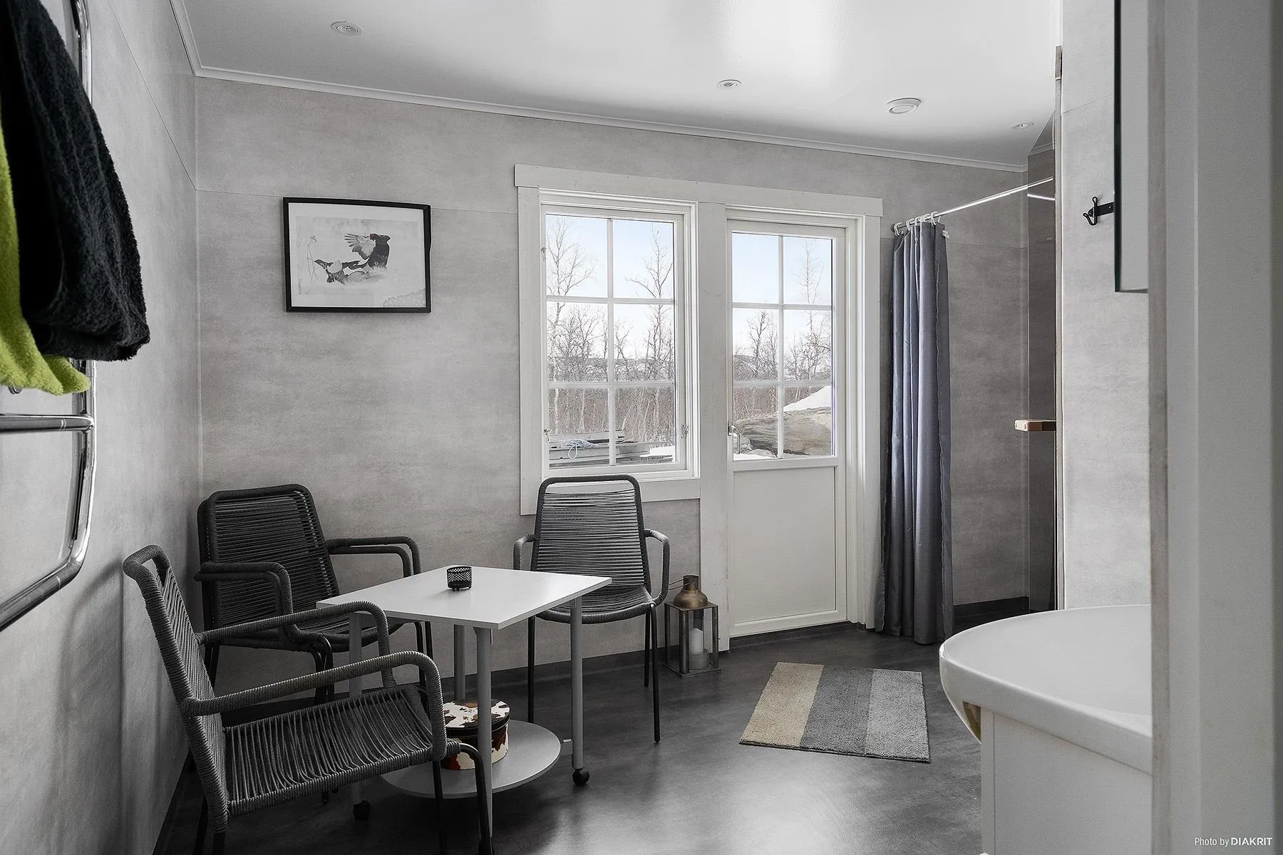 Modern Swedish Country House with Expansive Garden in Hemavan Tärnaby - View image 19 of 28