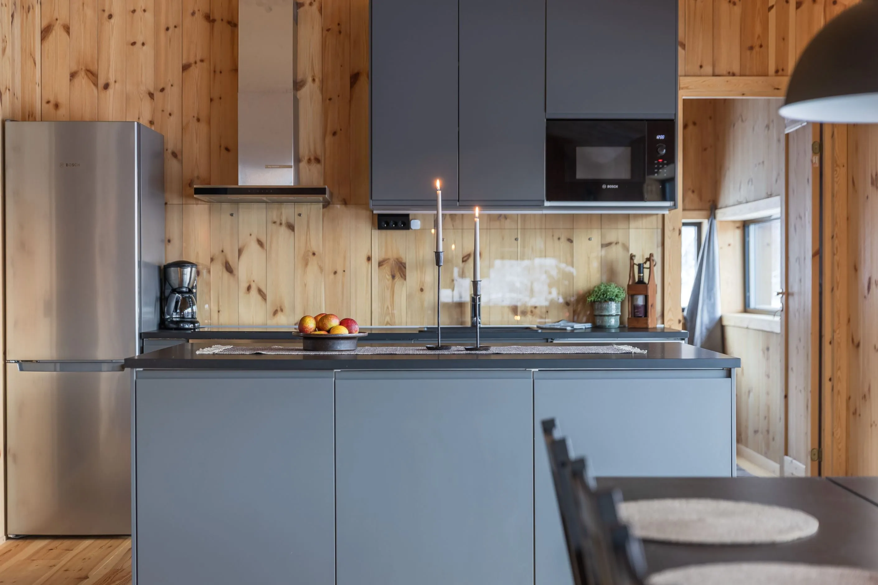 Contemporary 4-Bedroom House with Expansive Grounds in Tänndalen, Sweden - View image 9 of 43