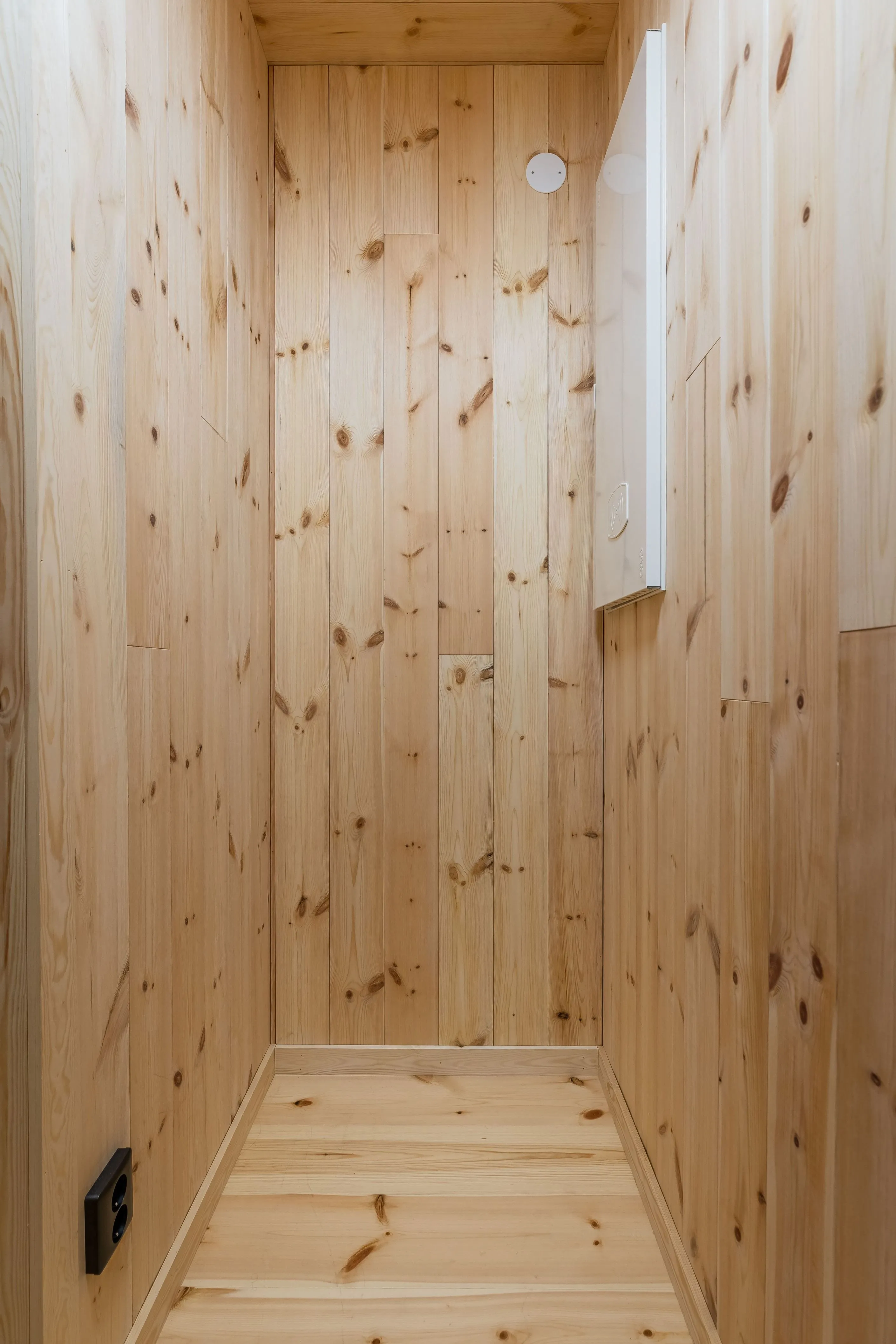 Contemporary 4-Bedroom House with Expansive Grounds in Tänndalen, Sweden - View image 23 of 43