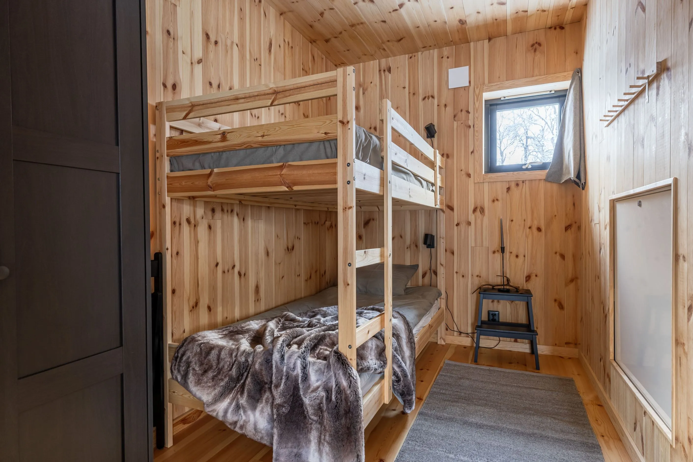 Contemporary 4-Bedroom House with Expansive Grounds in Tänndalen, Sweden - View image 25 of 43