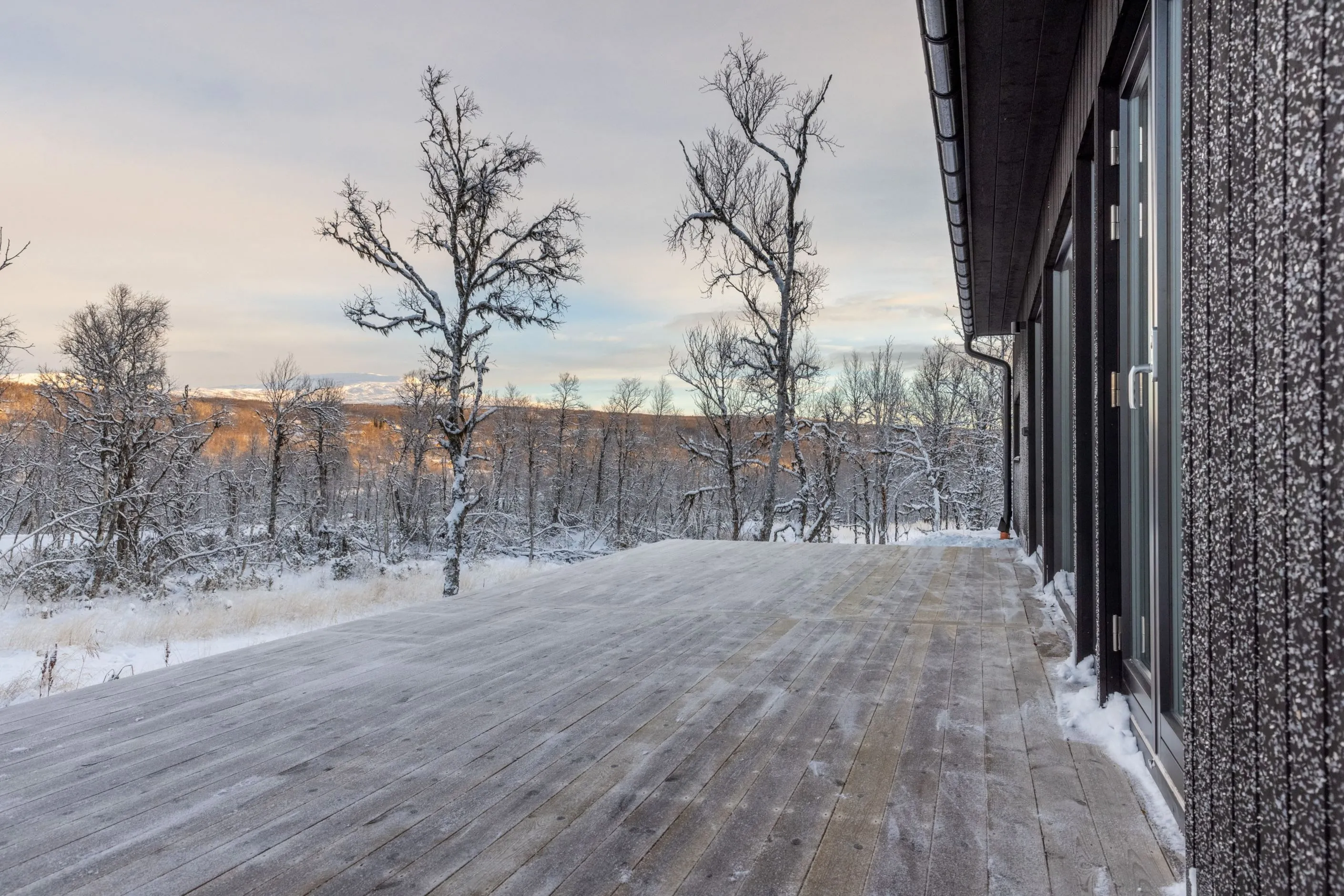 Contemporary 4-Bedroom House with Expansive Grounds in Tänndalen, Sweden - View image 35 of 43