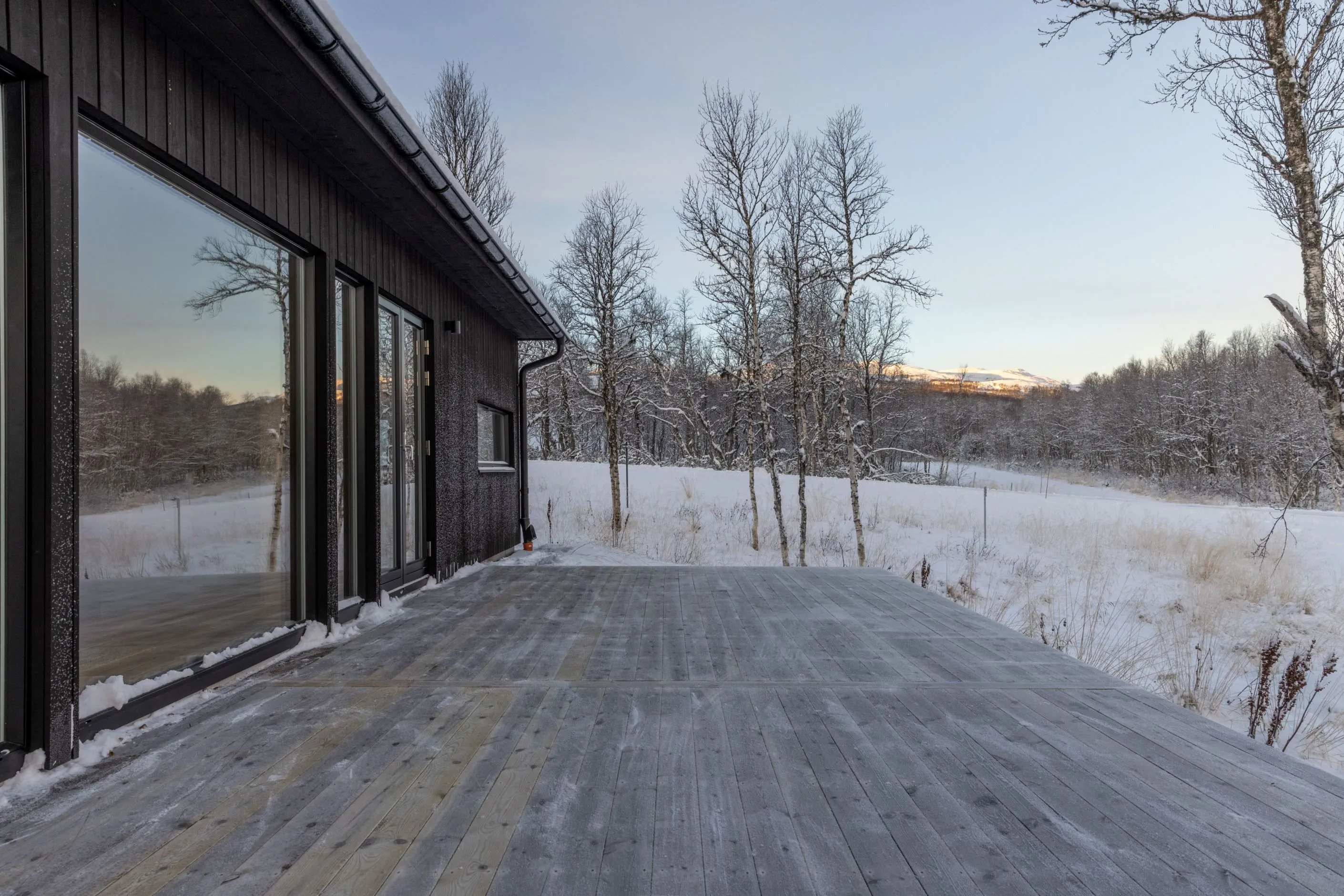 Contemporary 4-Bedroom House with Expansive Grounds in Tänndalen, Sweden - View image 36 of 43