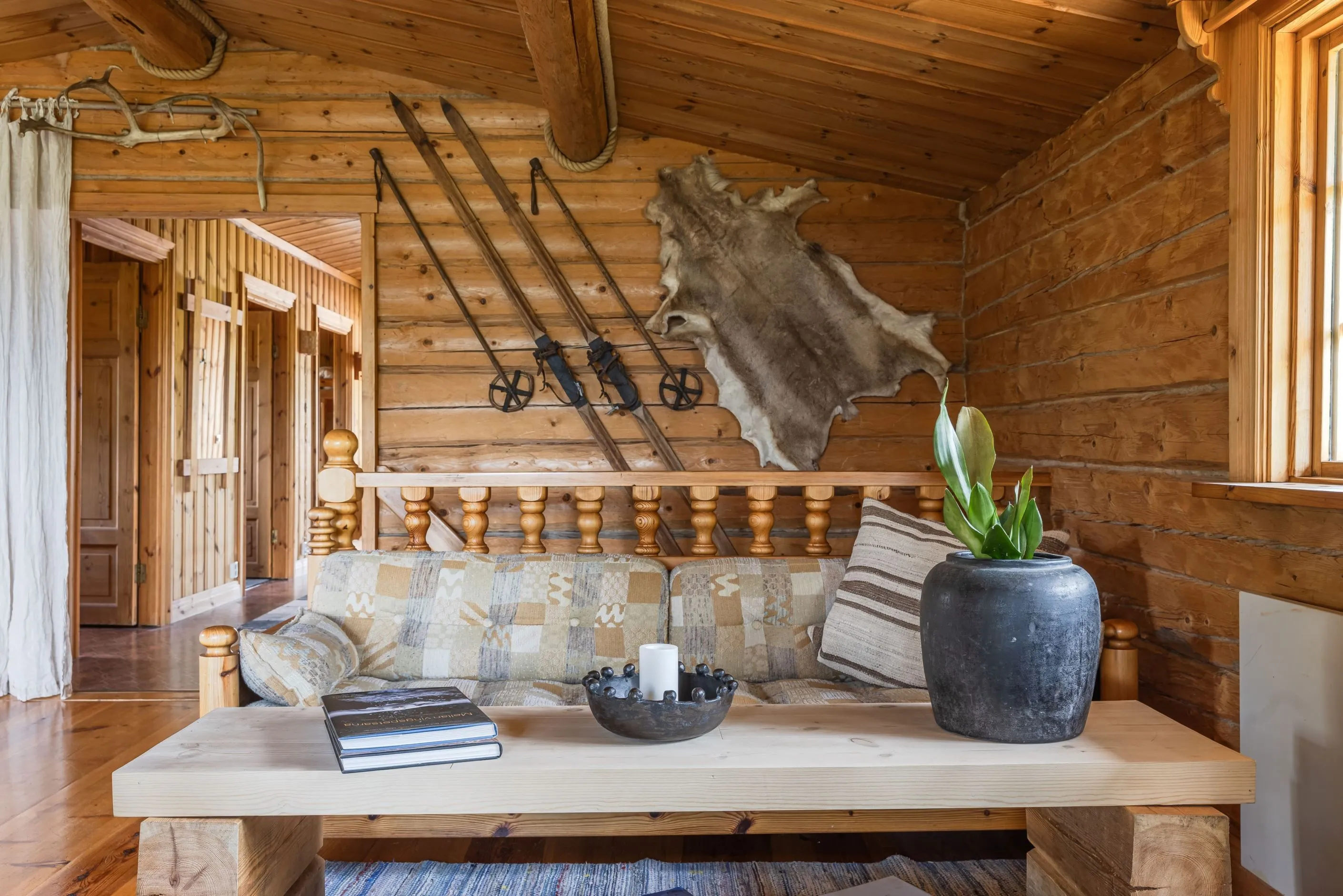 1970s Swedish Cabin with Expansive Garden in Scenic Lofsdalen - View image 13 of 39