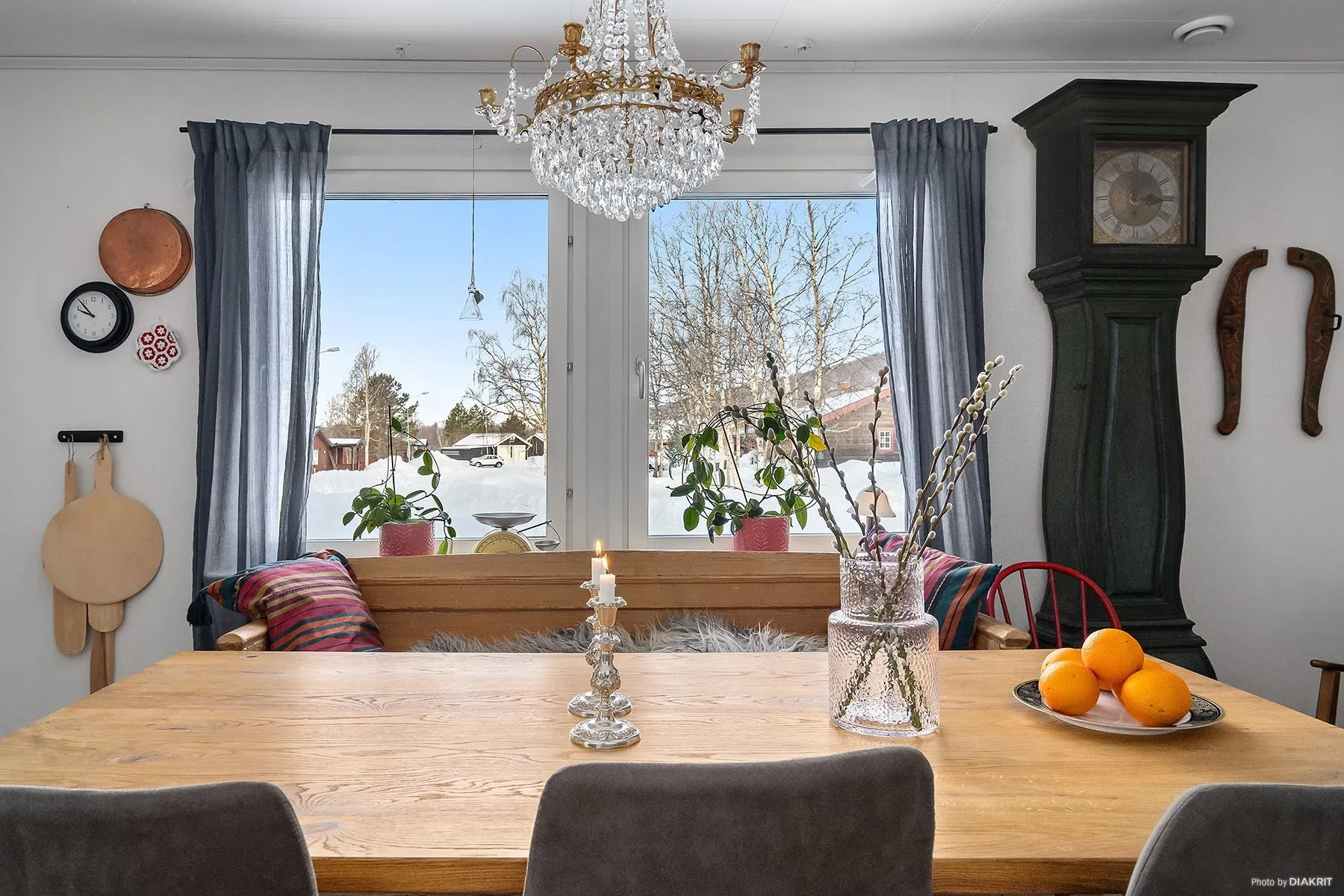 Contemporary 3-Bedroom Villa with Expansive Garden in Scenic Hemavan - View image 11 of 34