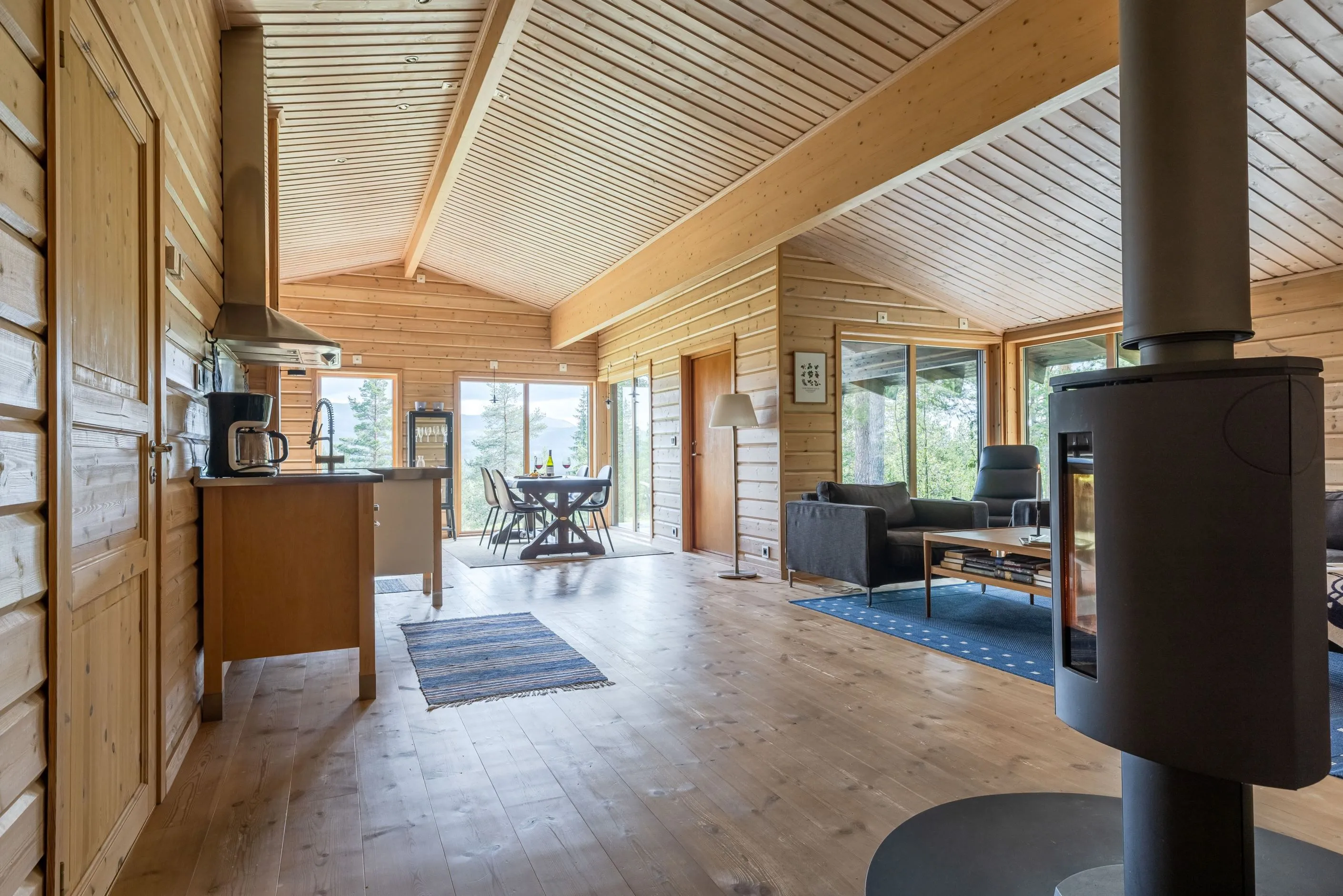 1970s Swedish Country House with Garden and Scenic Mountain Views - Image 3