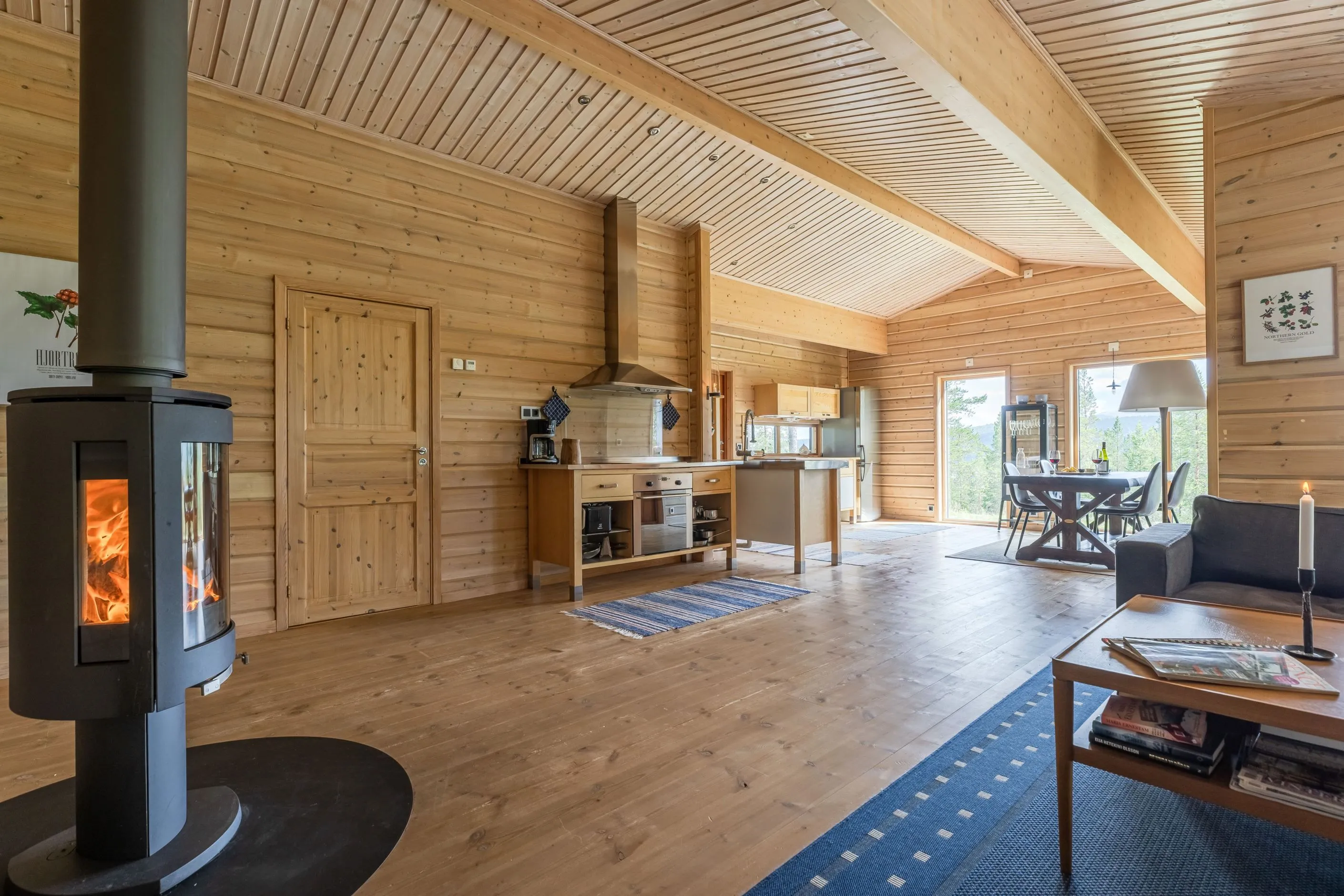 1970s Swedish Country House with Garden and Scenic Mountain Views - View image 12 of 40