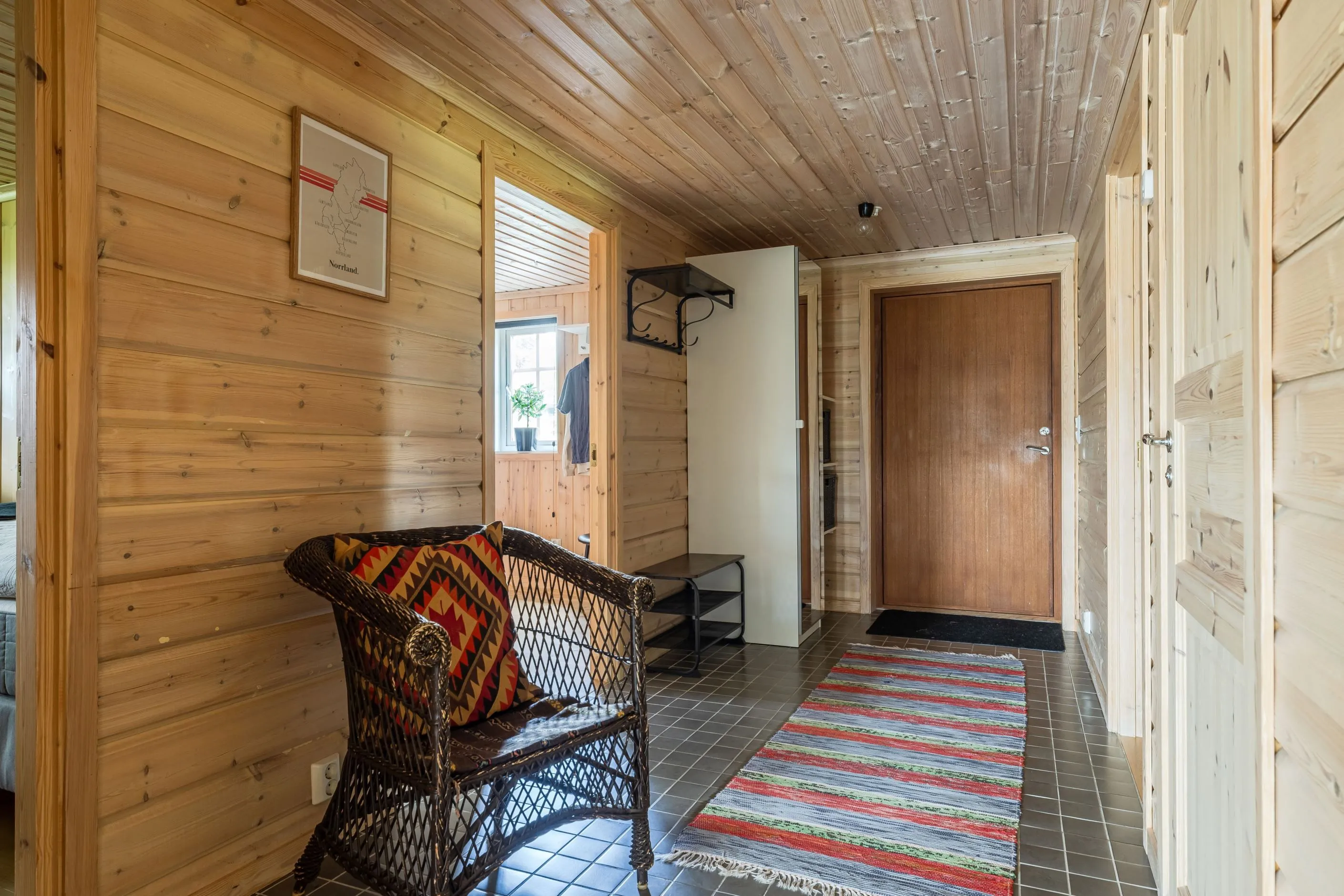 1970s Swedish Country House with Garden and Scenic Mountain Views - View image 19 of 40