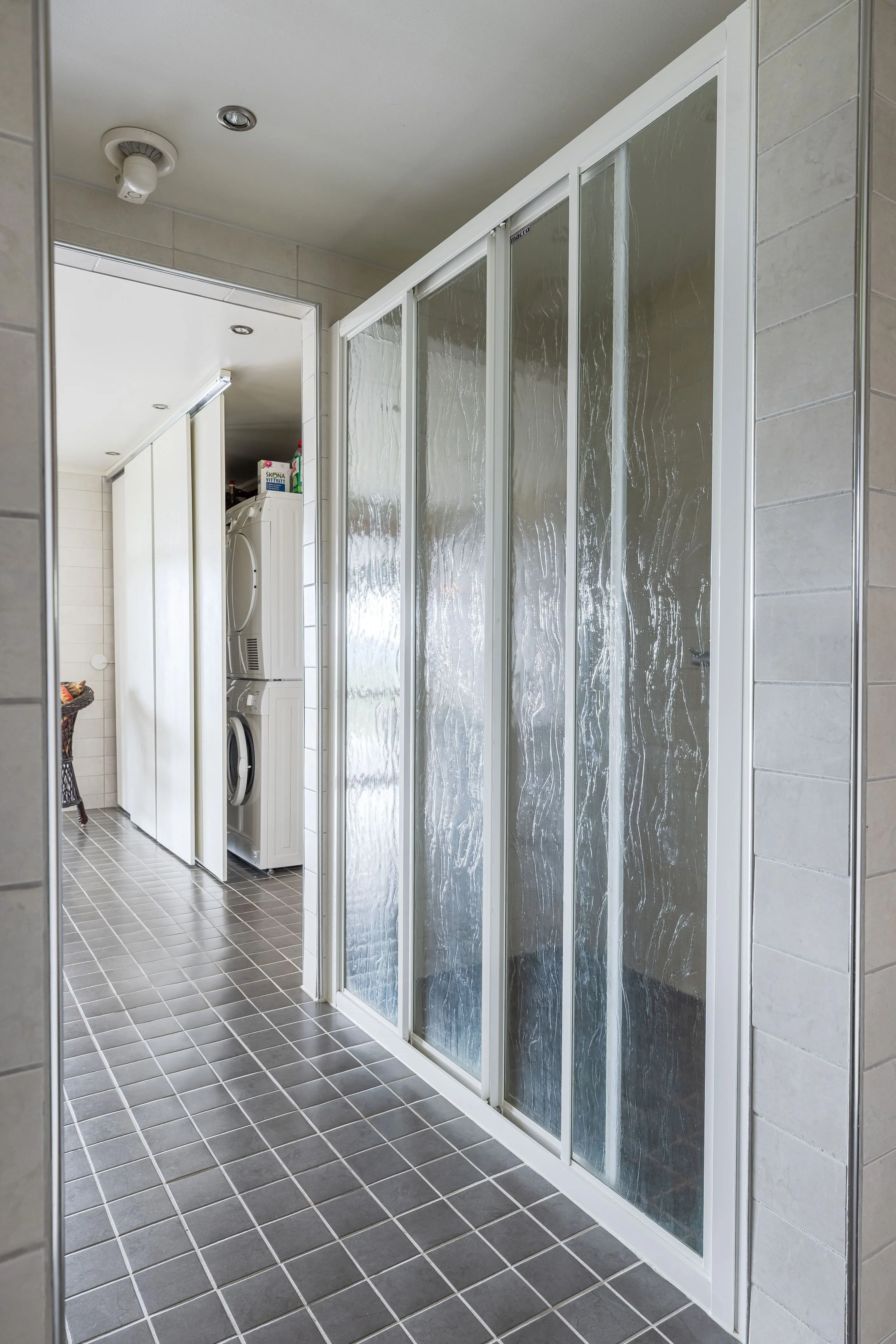 1970s Swedish Country House with Garden and Scenic Mountain Views - View image 28 of 40