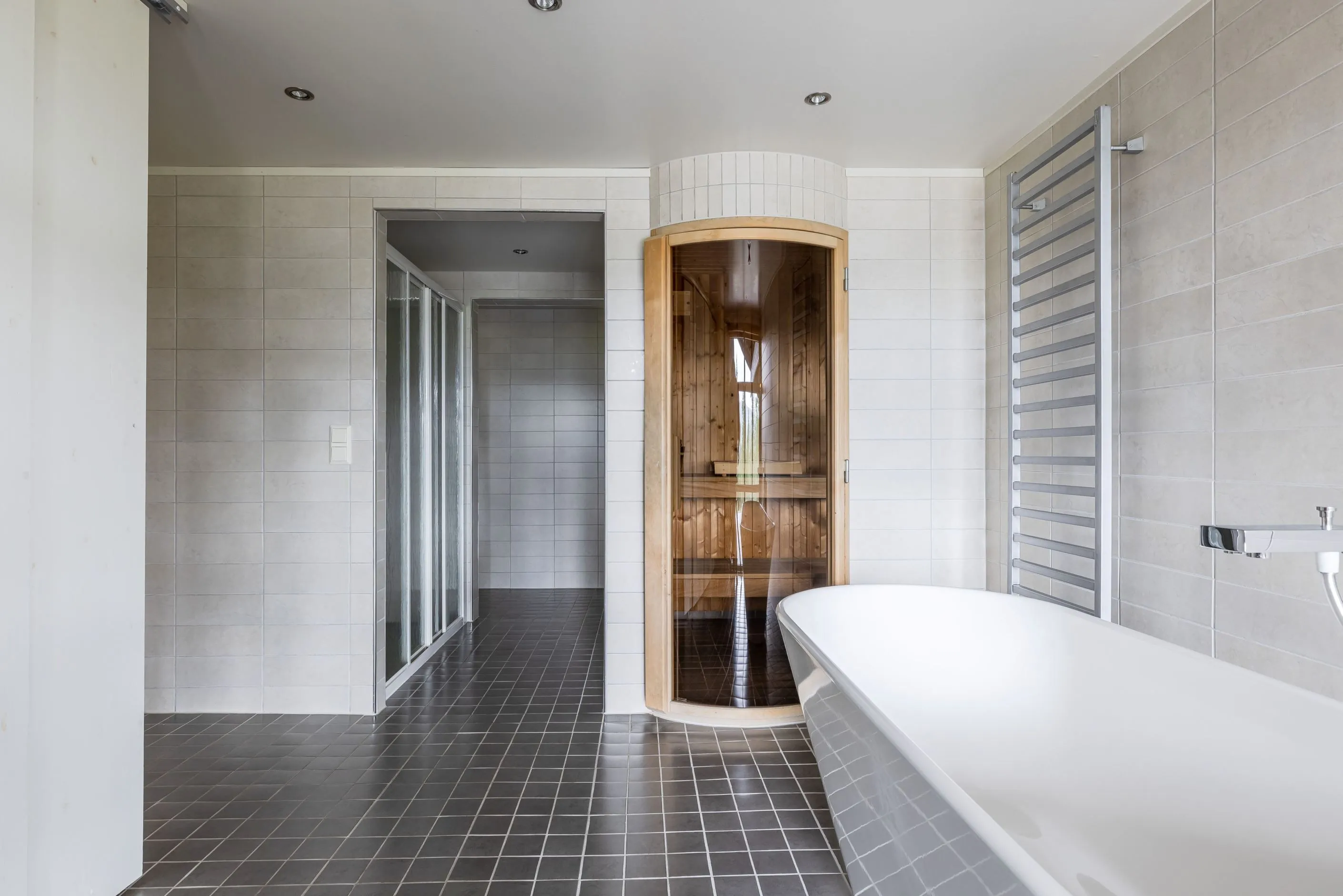 1970s Swedish Country House with Garden and Scenic Mountain Views - View image 32 of 40