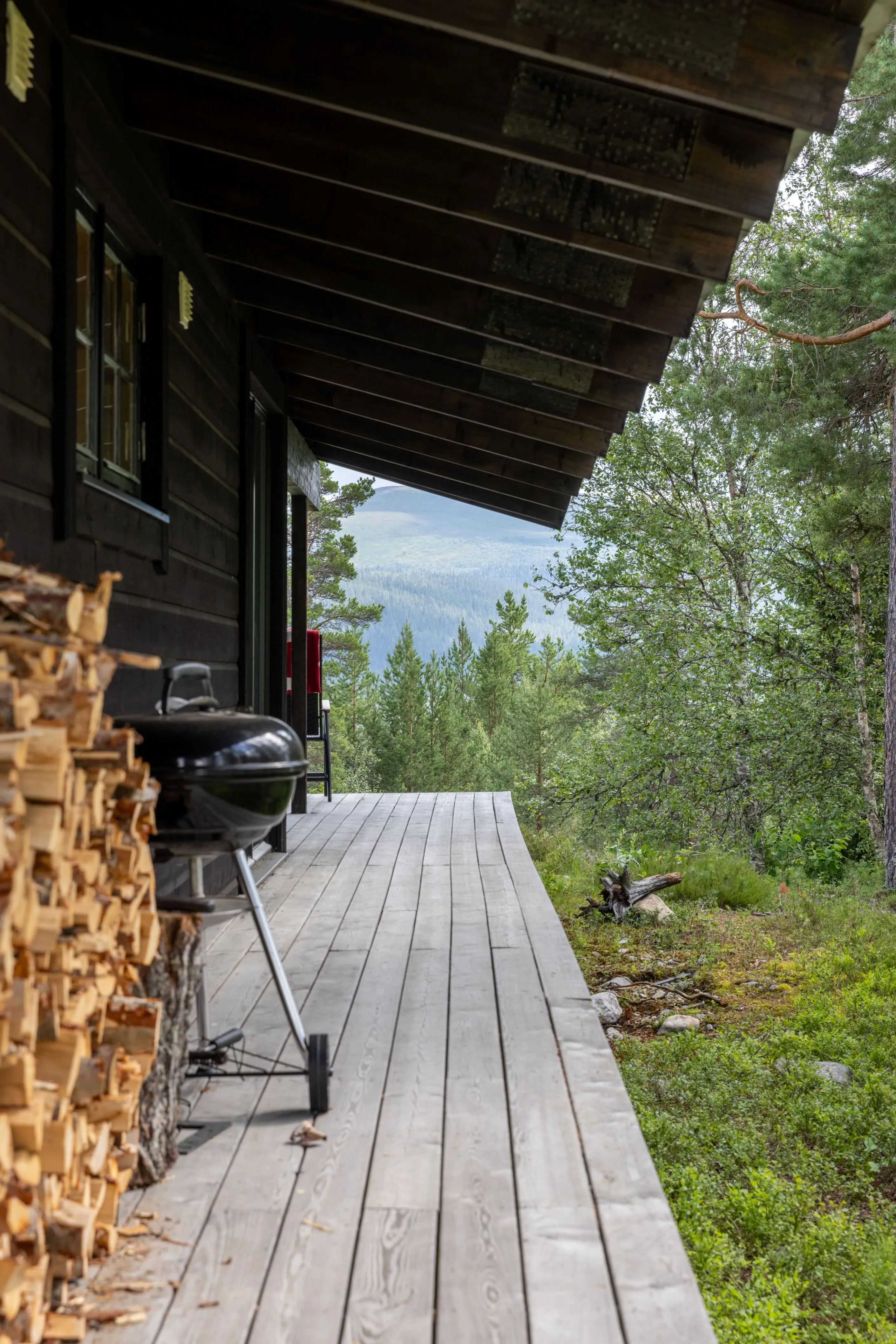 1970s Swedish Country House with Garden and Scenic Mountain Views - View image 34 of 40