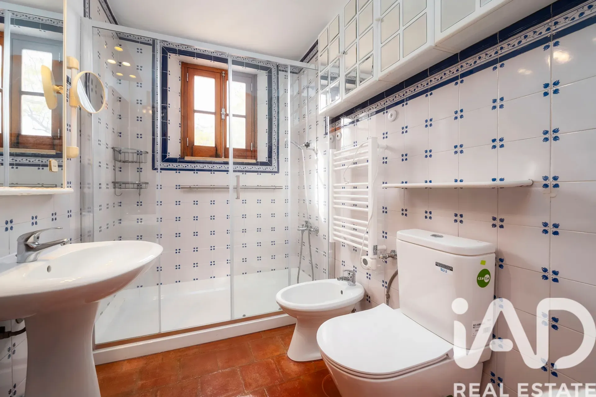 Spacious 4-Bedroom House with Pool and Garden in São Brás de Alportel - View image 20 of 38