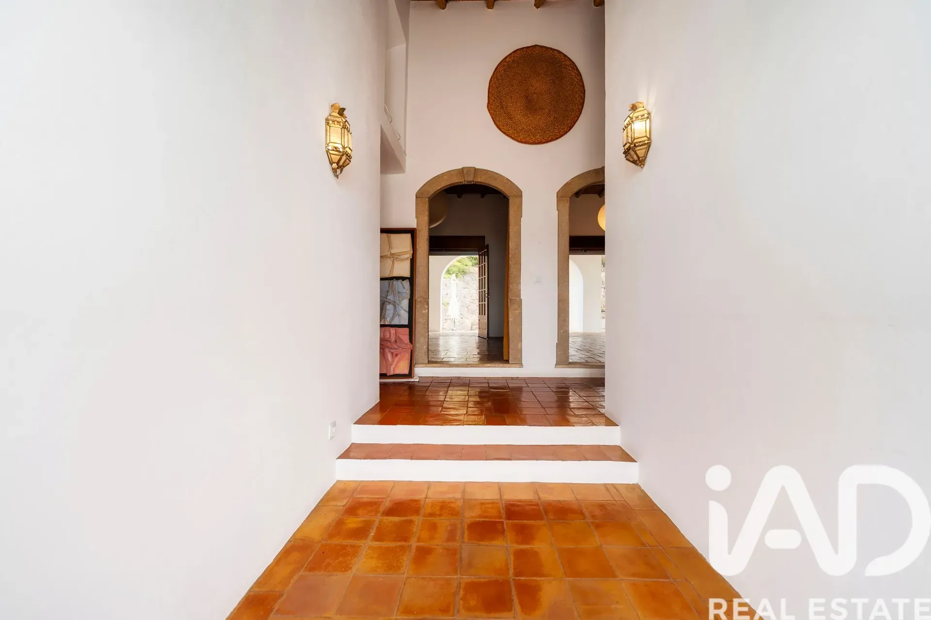 Spacious 4-Bedroom House with Pool and Garden in São Brás de Alportel - View image 23 of 38