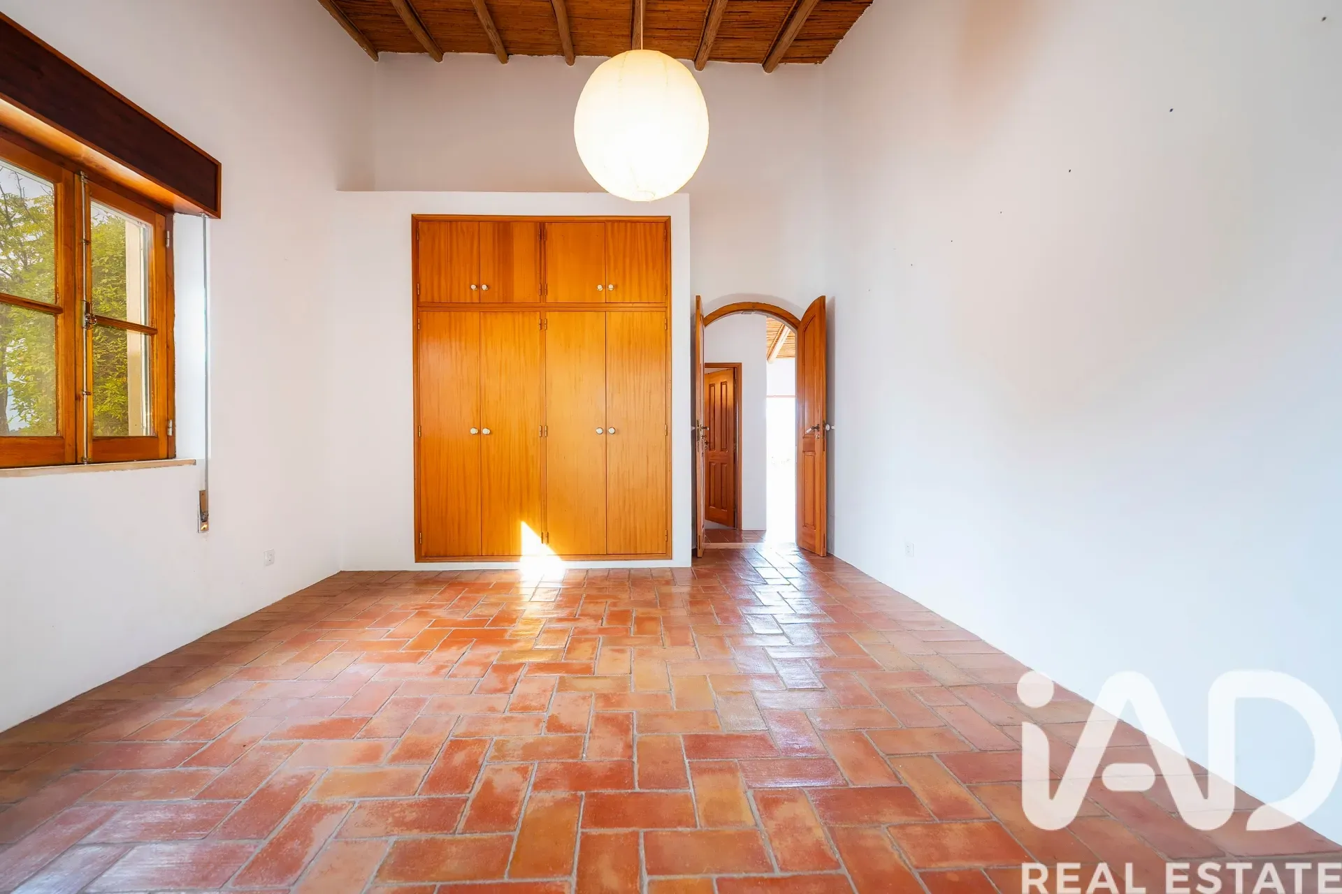 Spacious 4-Bedroom House with Pool and Garden in São Brás de Alportel - View image 29 of 38