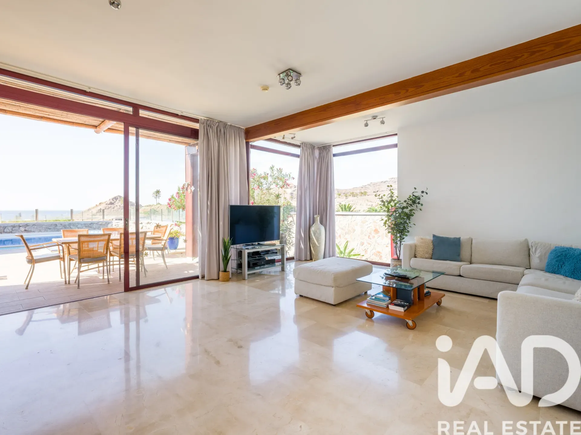 5-Bedroom House with Private Pool and Garden in Mogán, Spain - View image 9 of 35