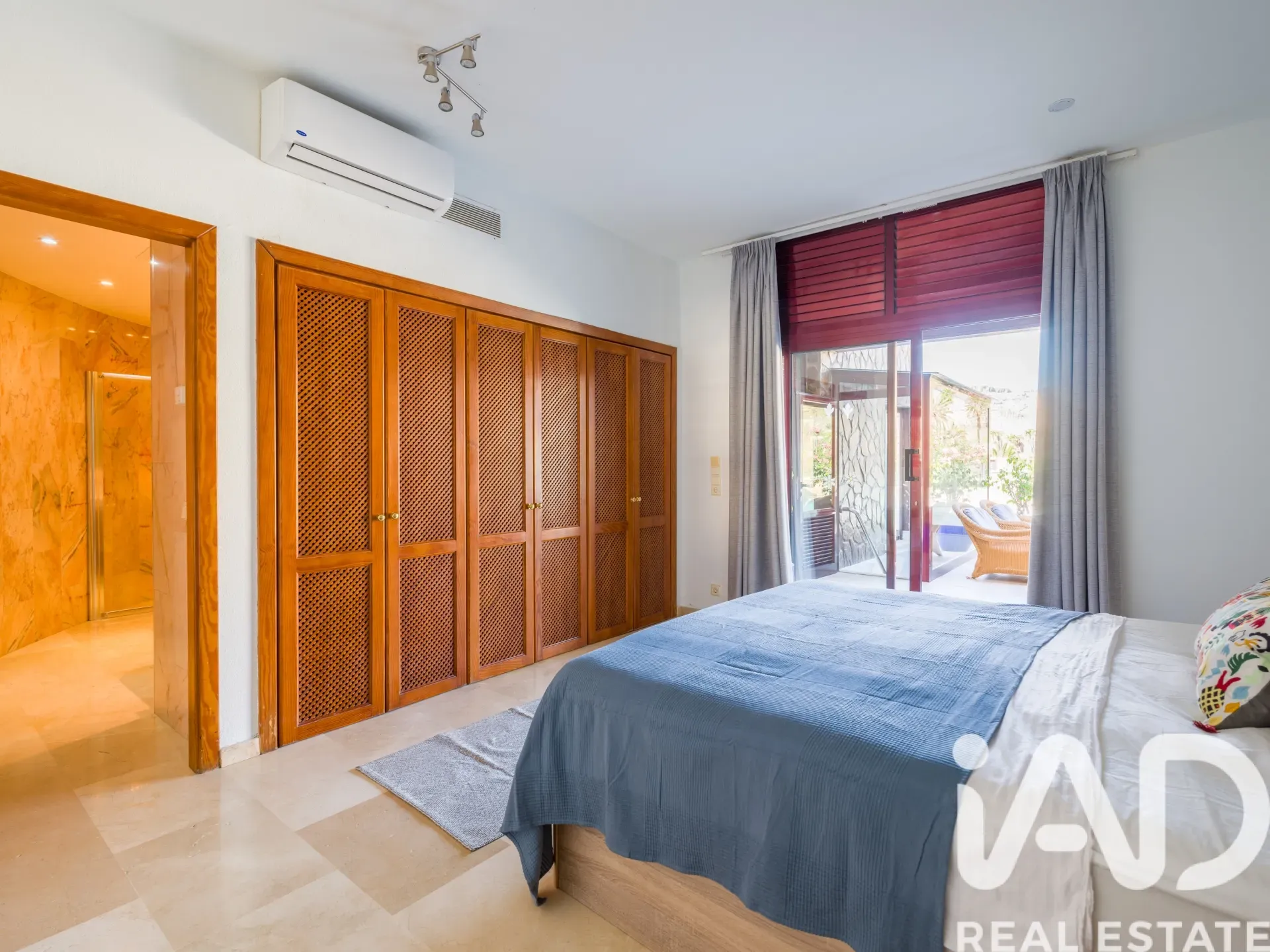 5-Bedroom House with Private Pool and Garden in Mogán, Spain - View image 21 of 35