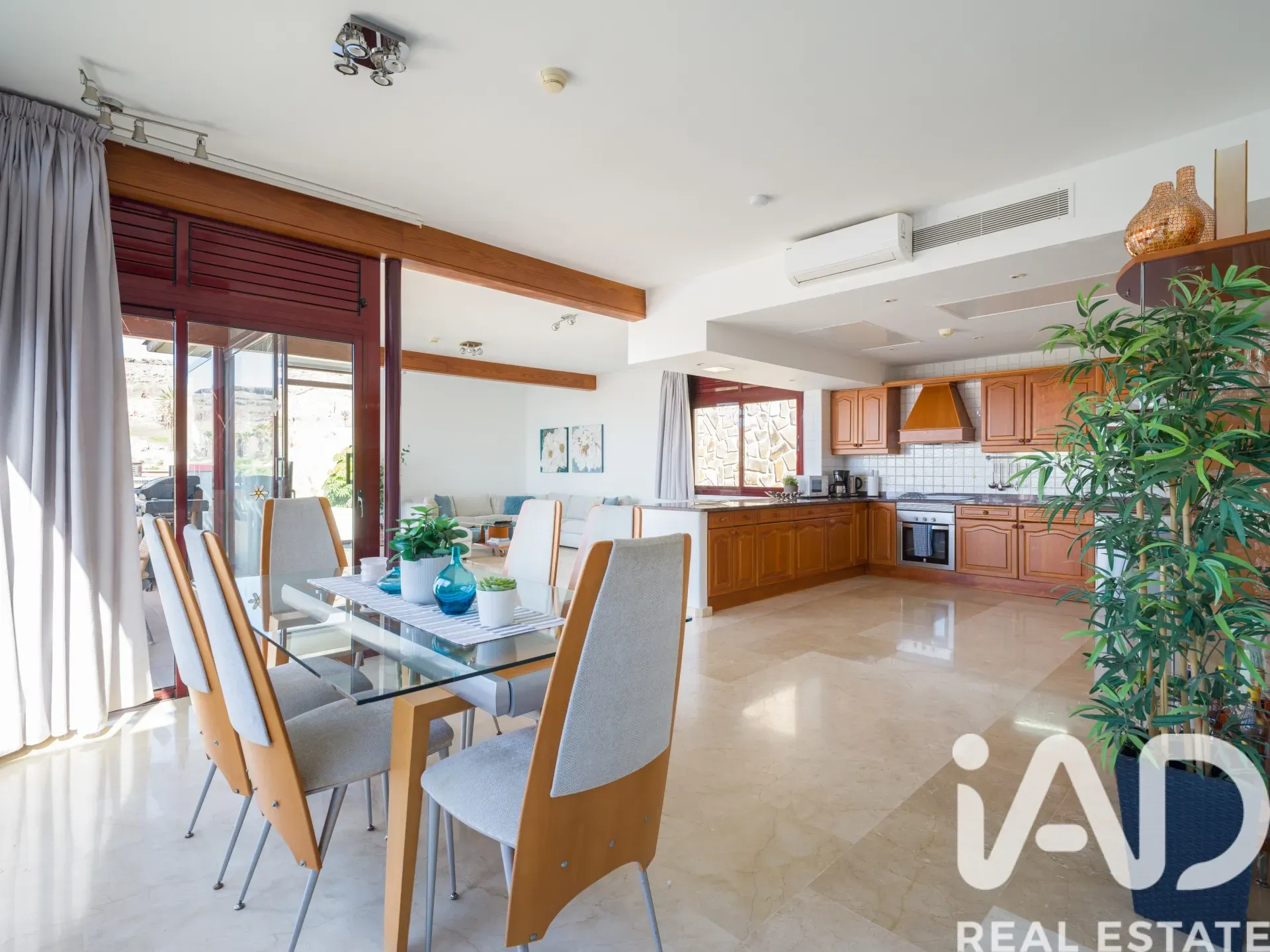 5-Bedroom House with Private Pool and Garden in Mogán, Spain - View image 23 of 35