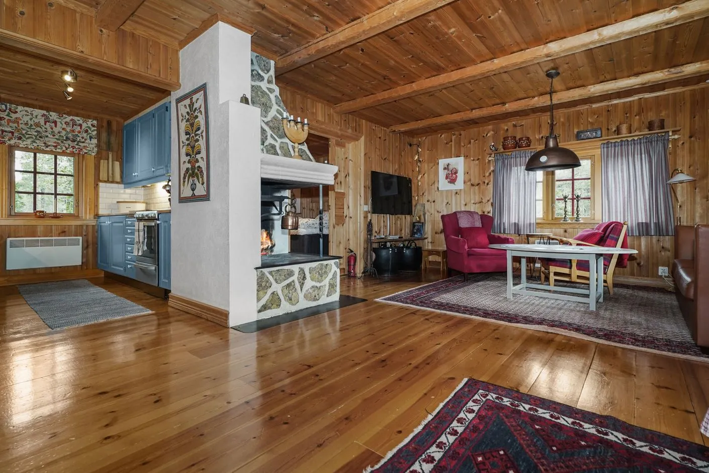 1970s 4-Bedroom Country House with Expansive Garden in Malung-Sälen - View image 8 of 34