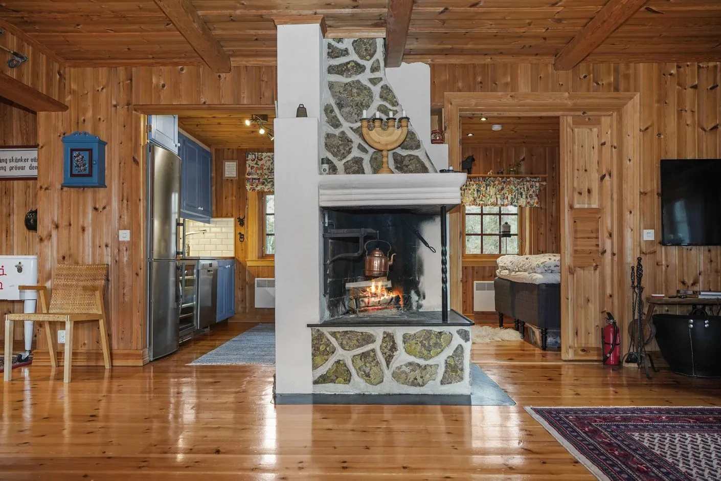 1970s 4-Bedroom Country House with Expansive Garden in Malung-Sälen - View image 13 of 34