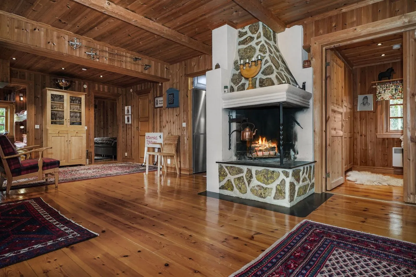 1970s 4-Bedroom Country House with Expansive Garden in Malung-Sälen - View image 14 of 34