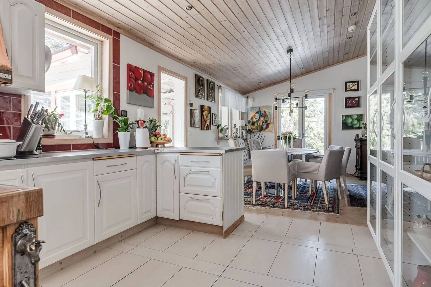 Swedish Country House in Sälen with Garden and Terrace, 5 Bedrooms, 3 Baths - Image 3