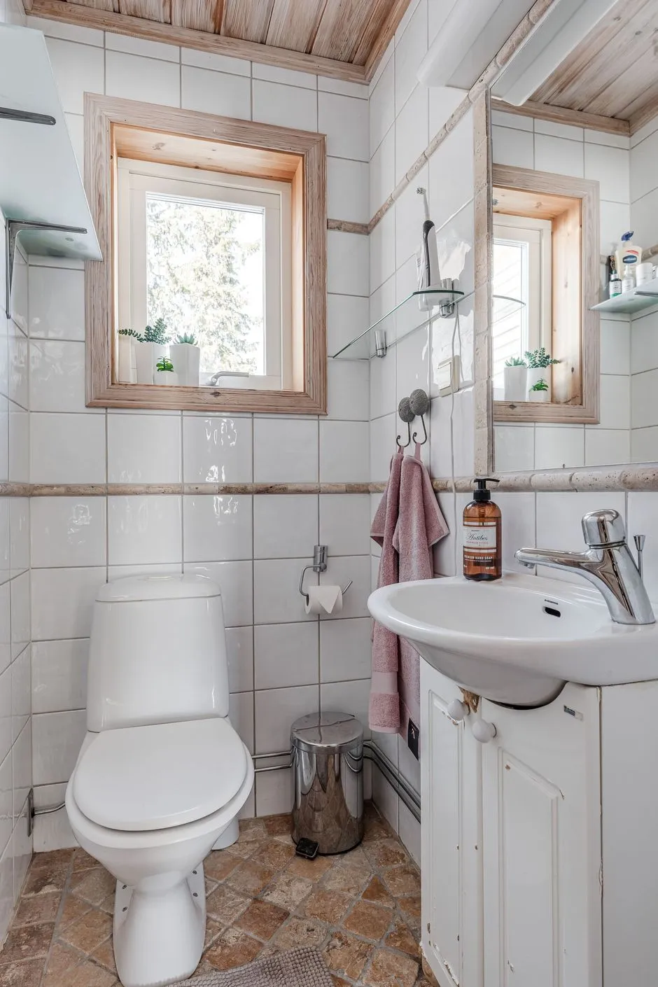 Swedish Country House in Sälen with Garden and Terrace, 5 Bedrooms, 3 Baths - View image 22 of 34