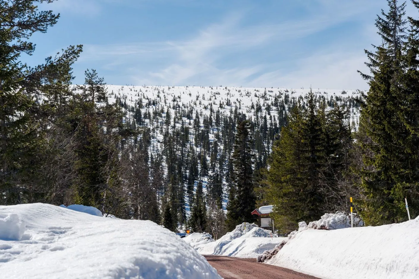 Swedish Country House in Sälen with Garden and Terrace, 5 Bedrooms, 3 Baths - View image 32 of 34