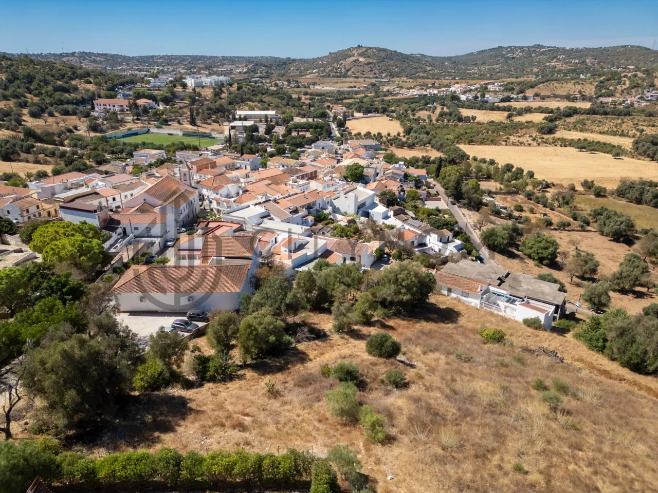 Land with Ruin for Development in Paderne, Faro - Prime Investment Opportunity - Image 3