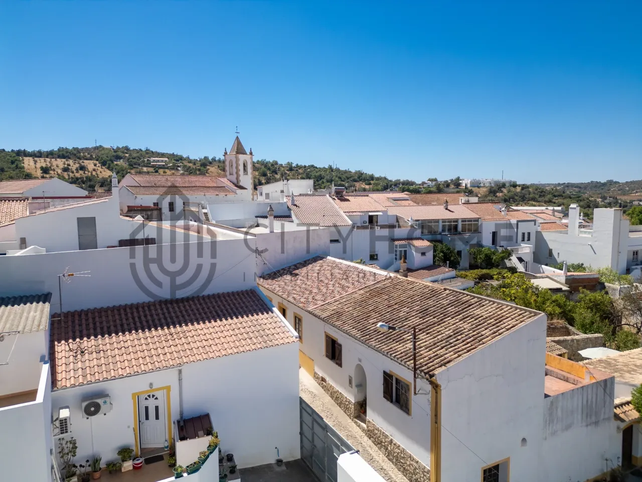 Land with Ruin for Development in Paderne, Faro - Prime Investment Opportunity - View image 8 of 29