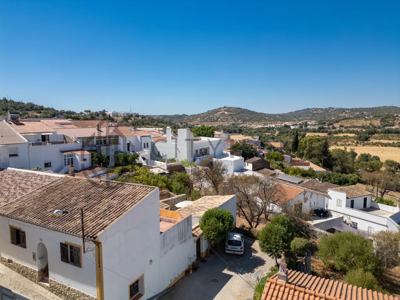 Land with Ruin for Development in Paderne, Faro - Prime Investment Opportunity - View image 10 of 29