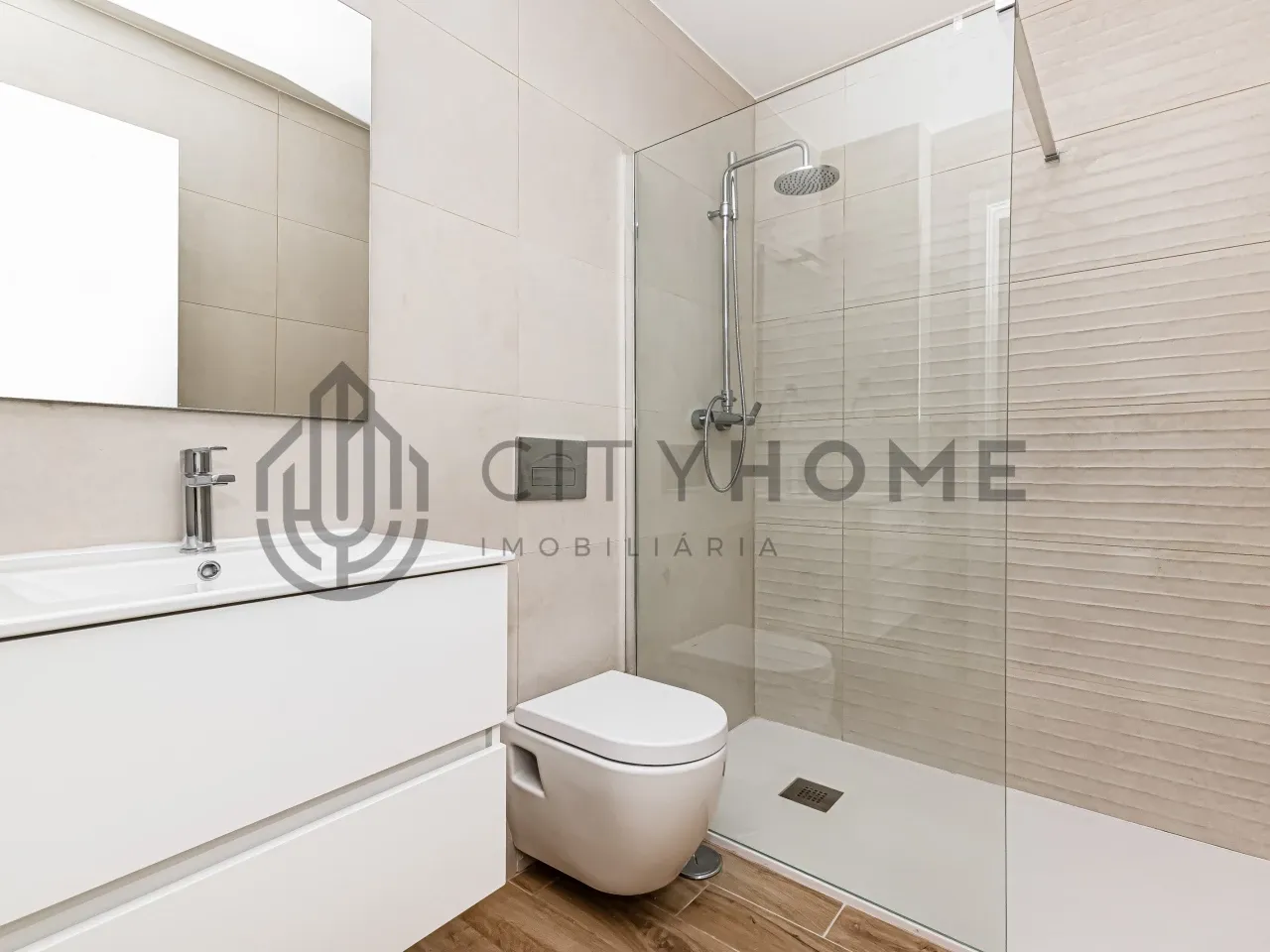 Contemporary 3-Bedroom Villa with Pool and Sea Views in Albufeira - View image 21 of 34